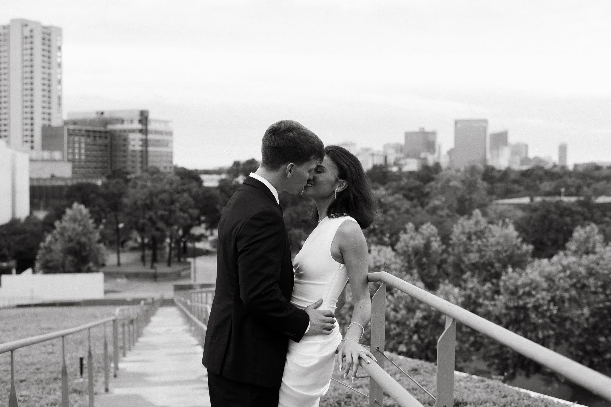 ally-chase-proposal-houston-museum-district-engagement-sm-120.jpg