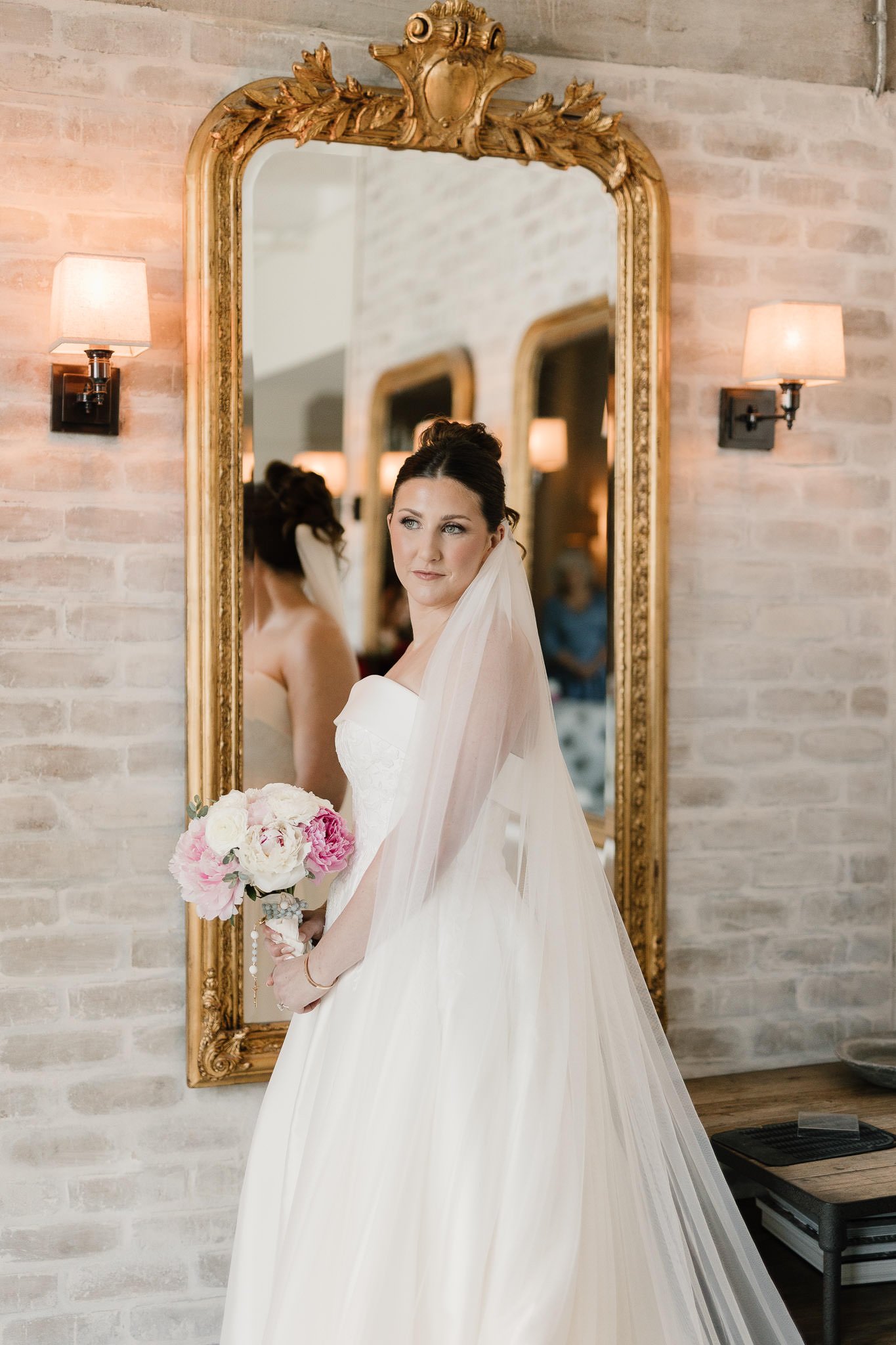 jordan-nick-houston-storian-wedding-modern-luxury-sm-17.jpg