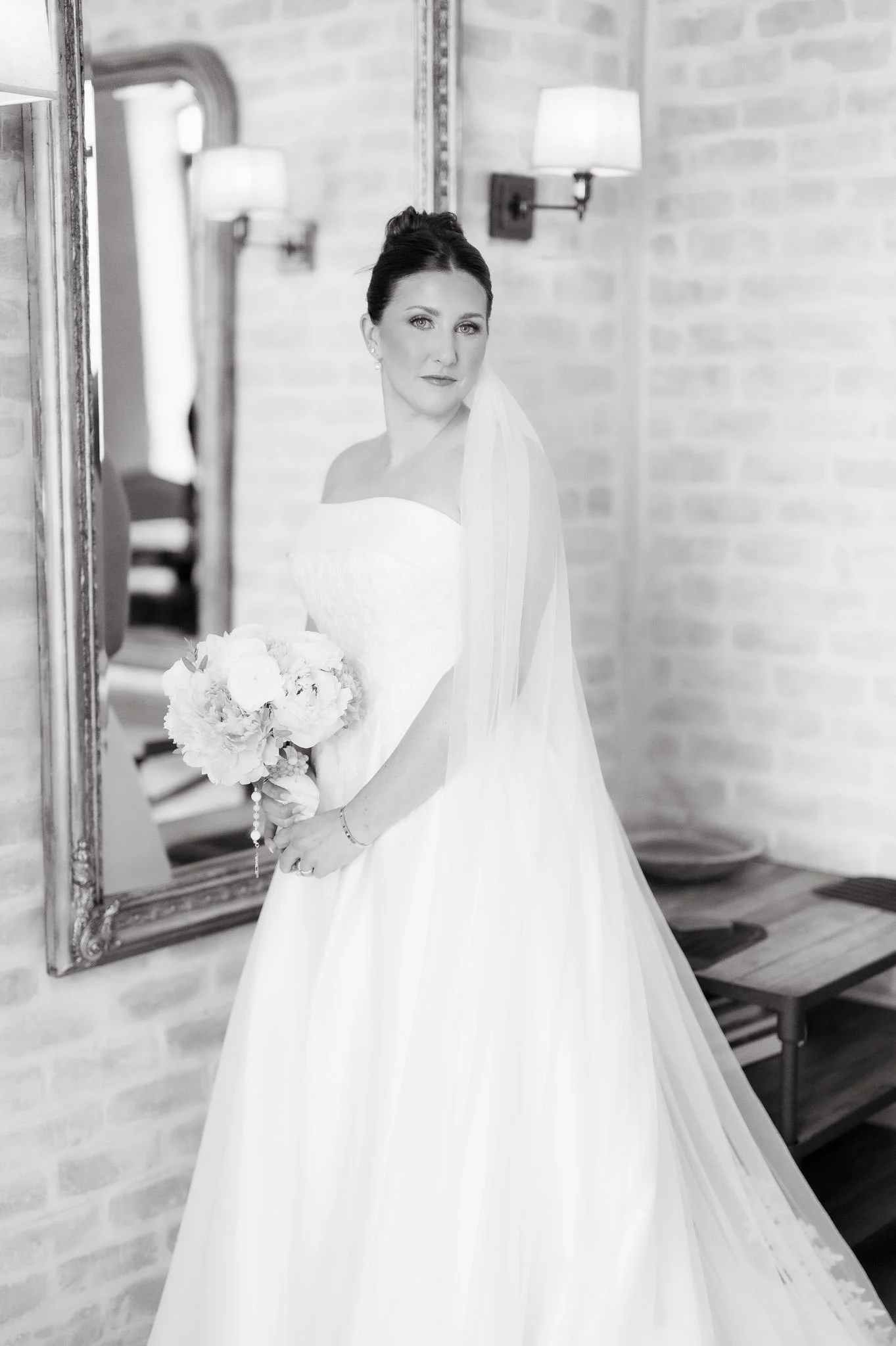 jordan-nick-houston-storian-wedding-modern-luxury-sm-19.jpg