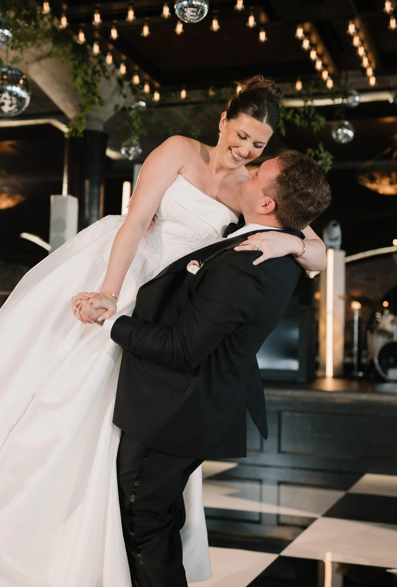jordan-nick-houston-storian-wedding-modern-luxury-sm-71.jpg
