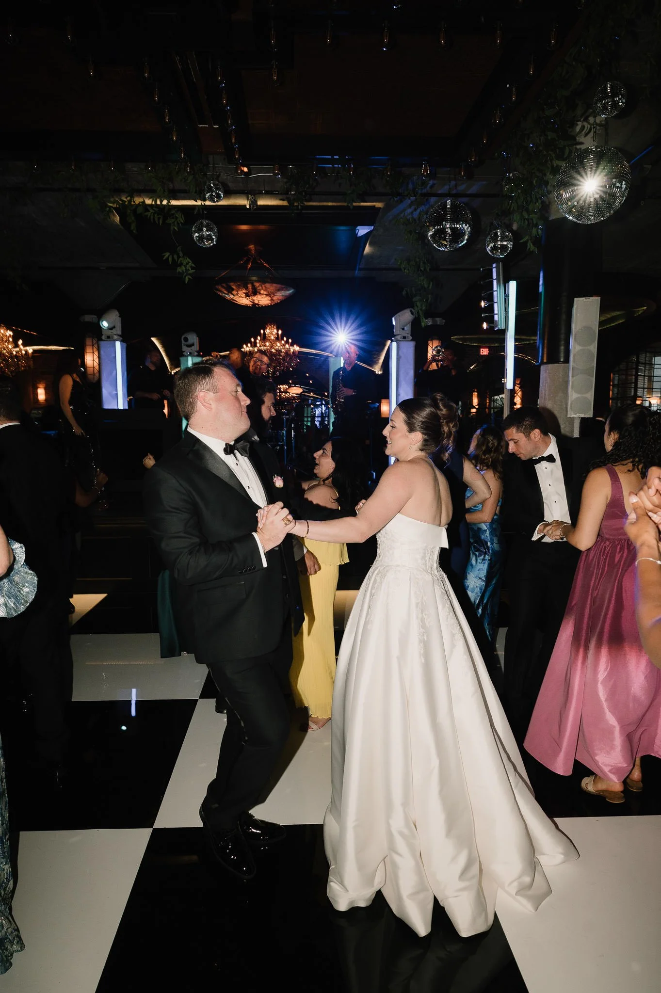 jordan-nick-houston-storian-wedding-modern-luxury-sm-84.jpg