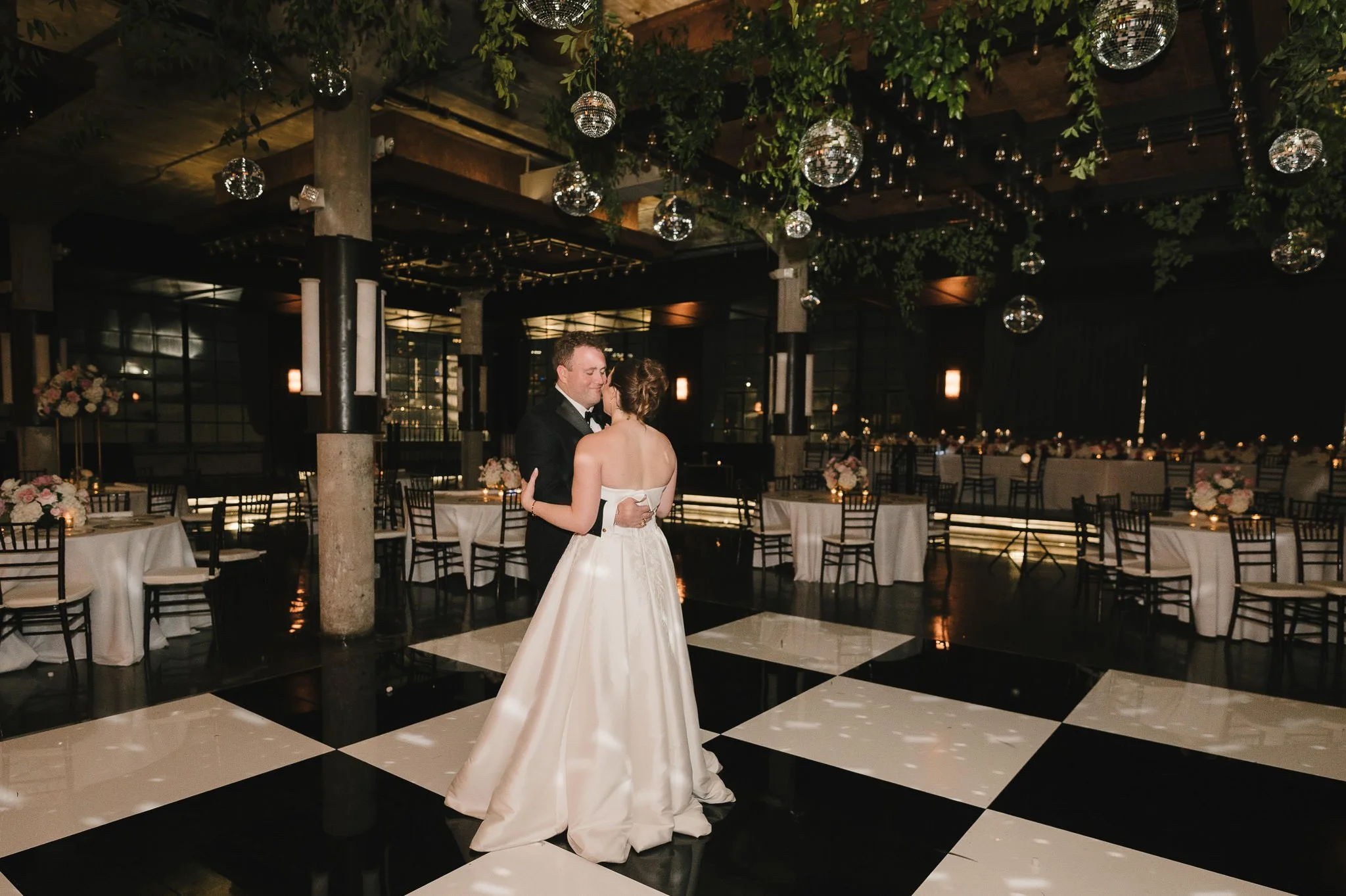 jordan-nick-houston-storian-wedding-modern-luxury-sm-110.jpg