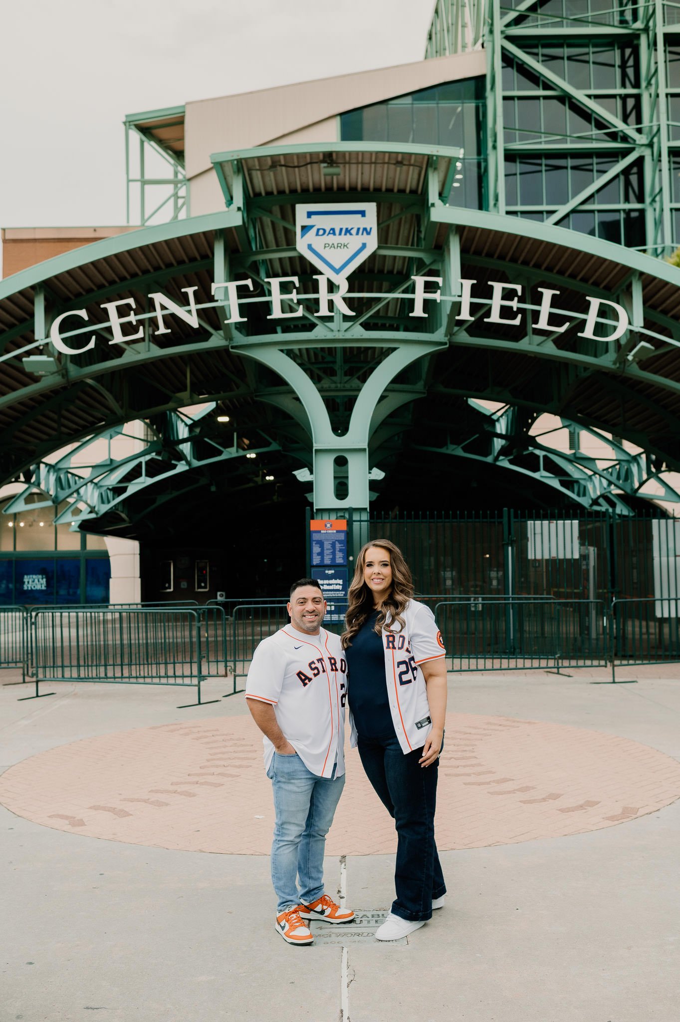 aubrey-angel-downtown-houston-engagement-sm-8.jpg
