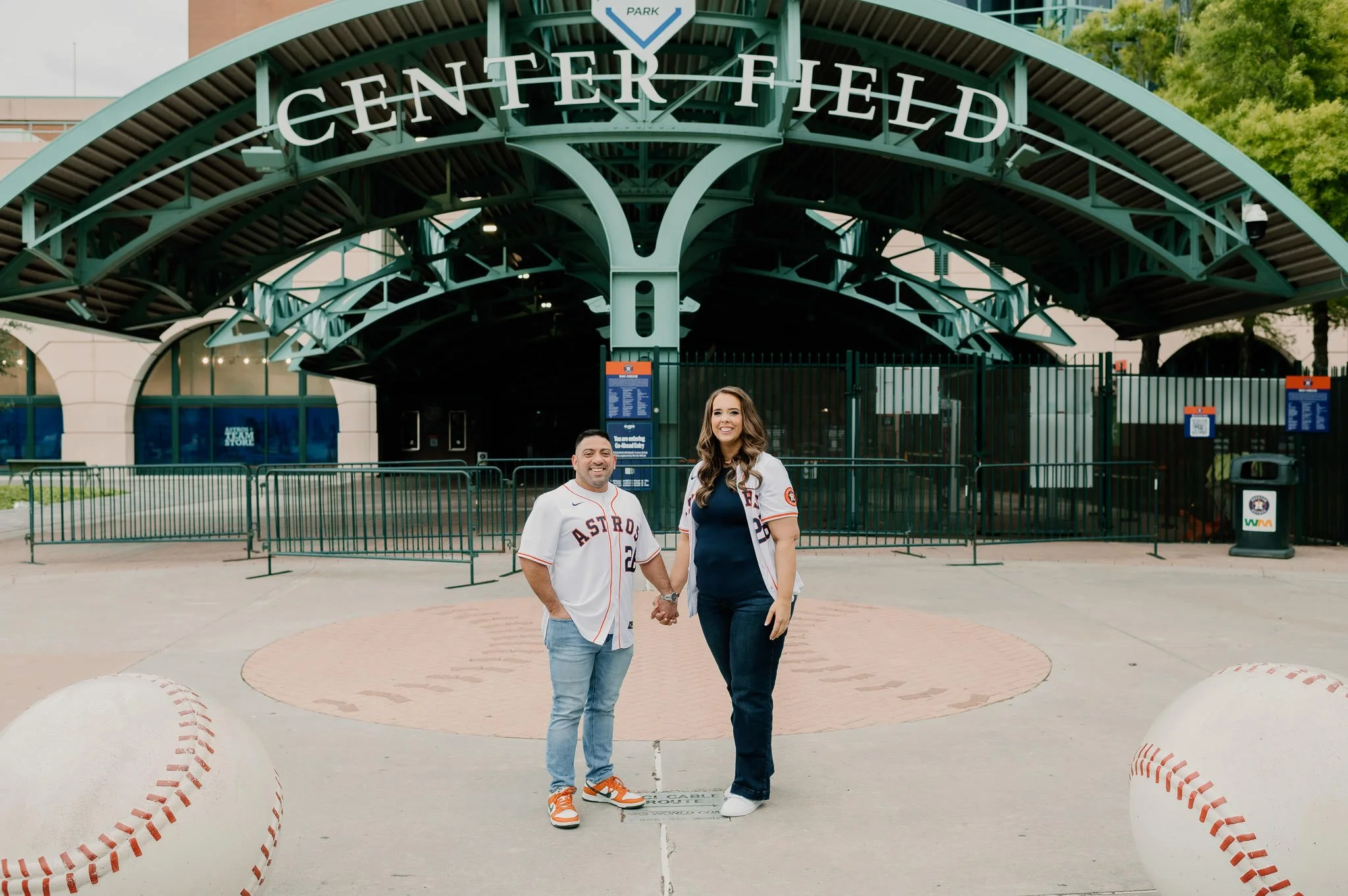aubrey-angel-downtown-houston-engagement-sm-9.jpg