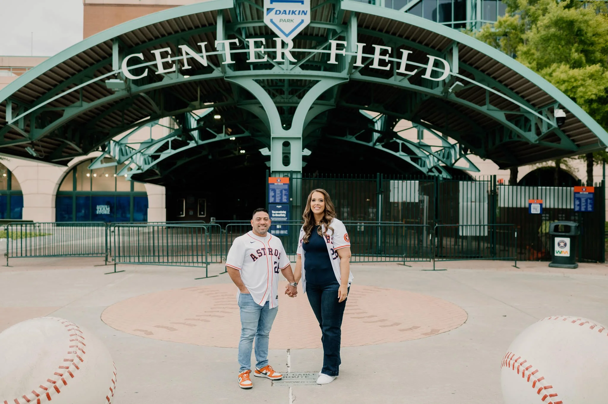 aubrey-angel-downtown-houston-engagement-sm-11.jpg
