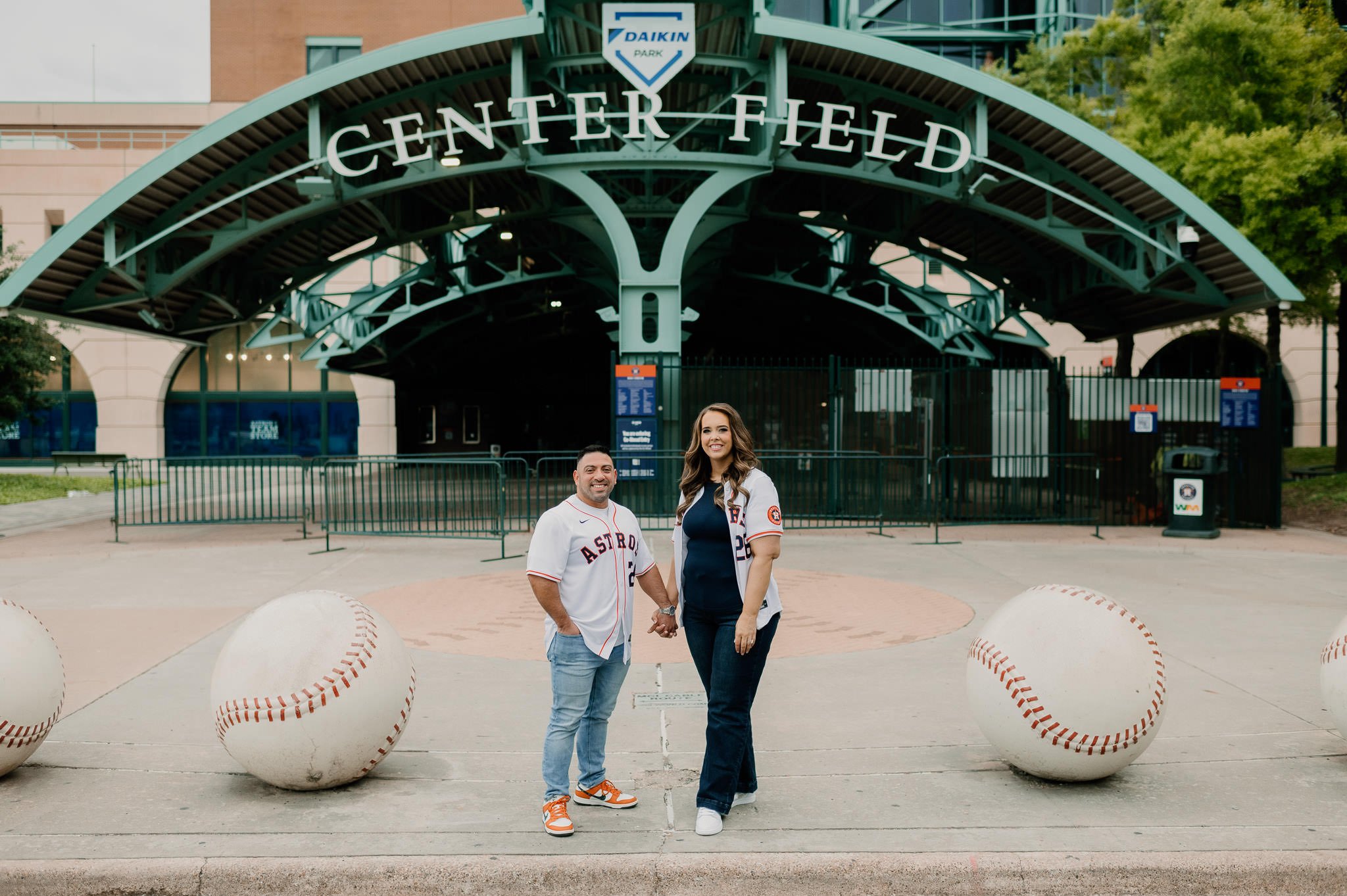 aubrey-angel-downtown-houston-engagement-sm-12.jpg