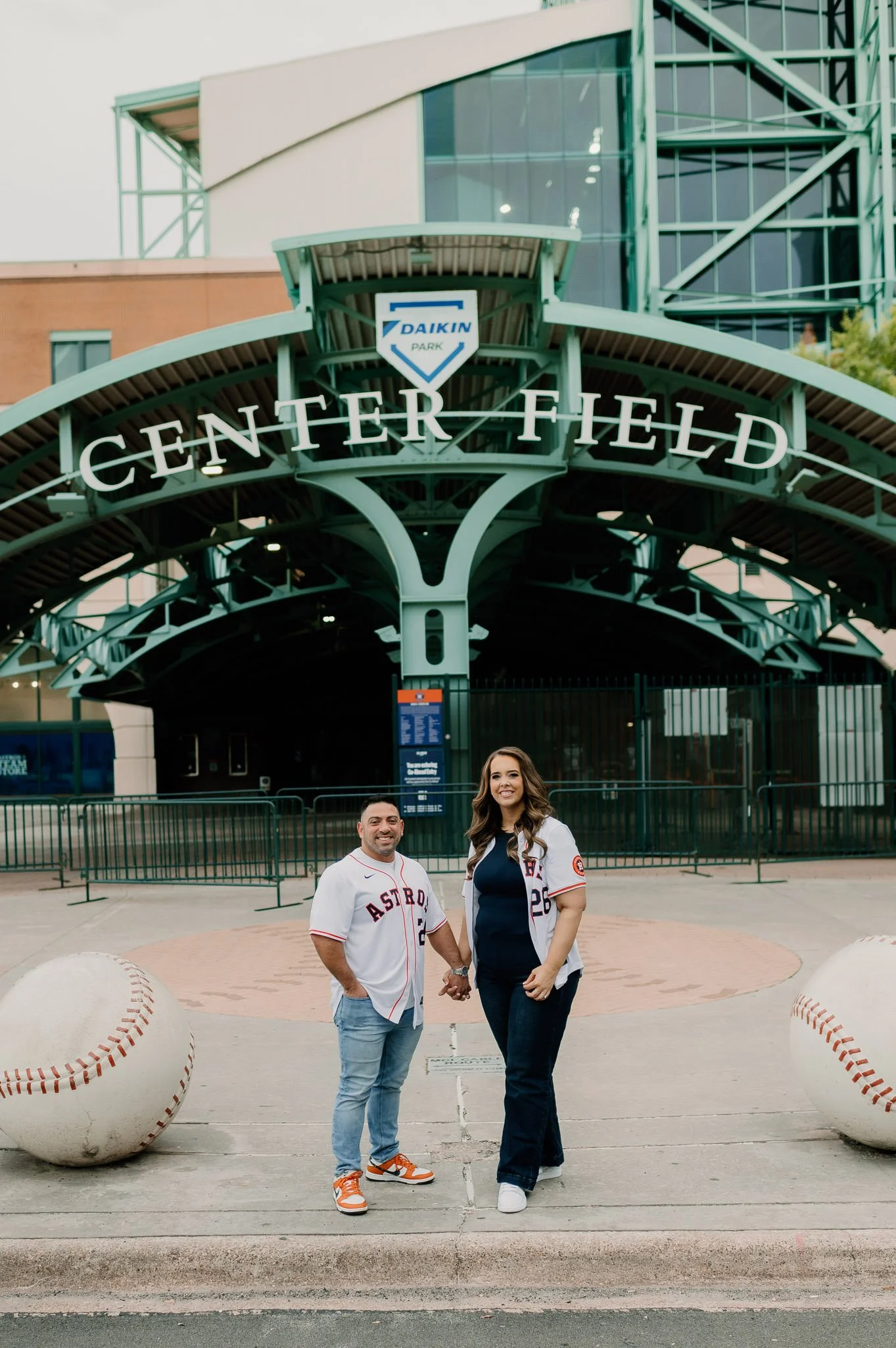 aubrey-angel-downtown-houston-engagement-sm-13.jpg