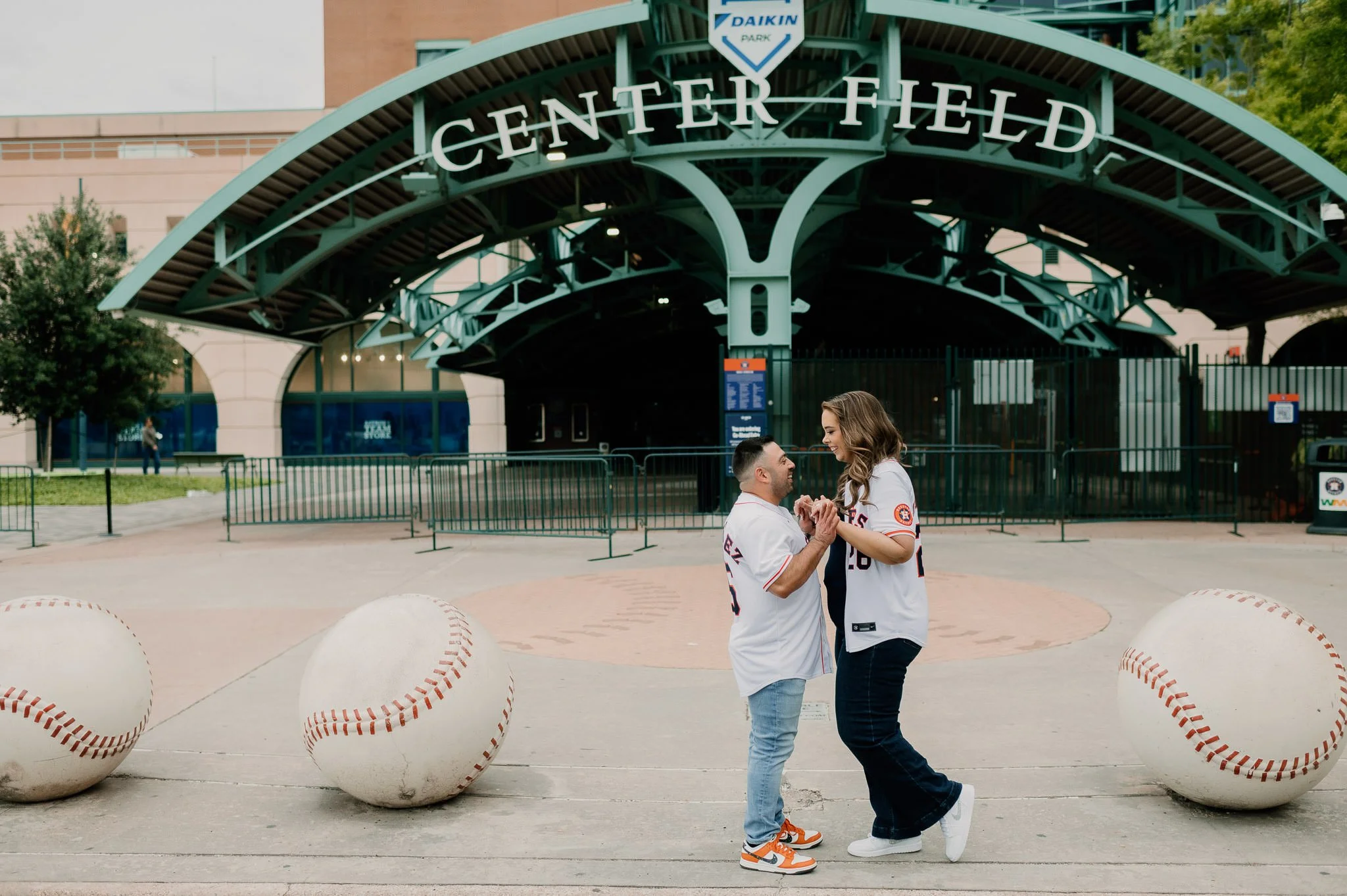 aubrey-angel-downtown-houston-engagement-sm-14.jpg