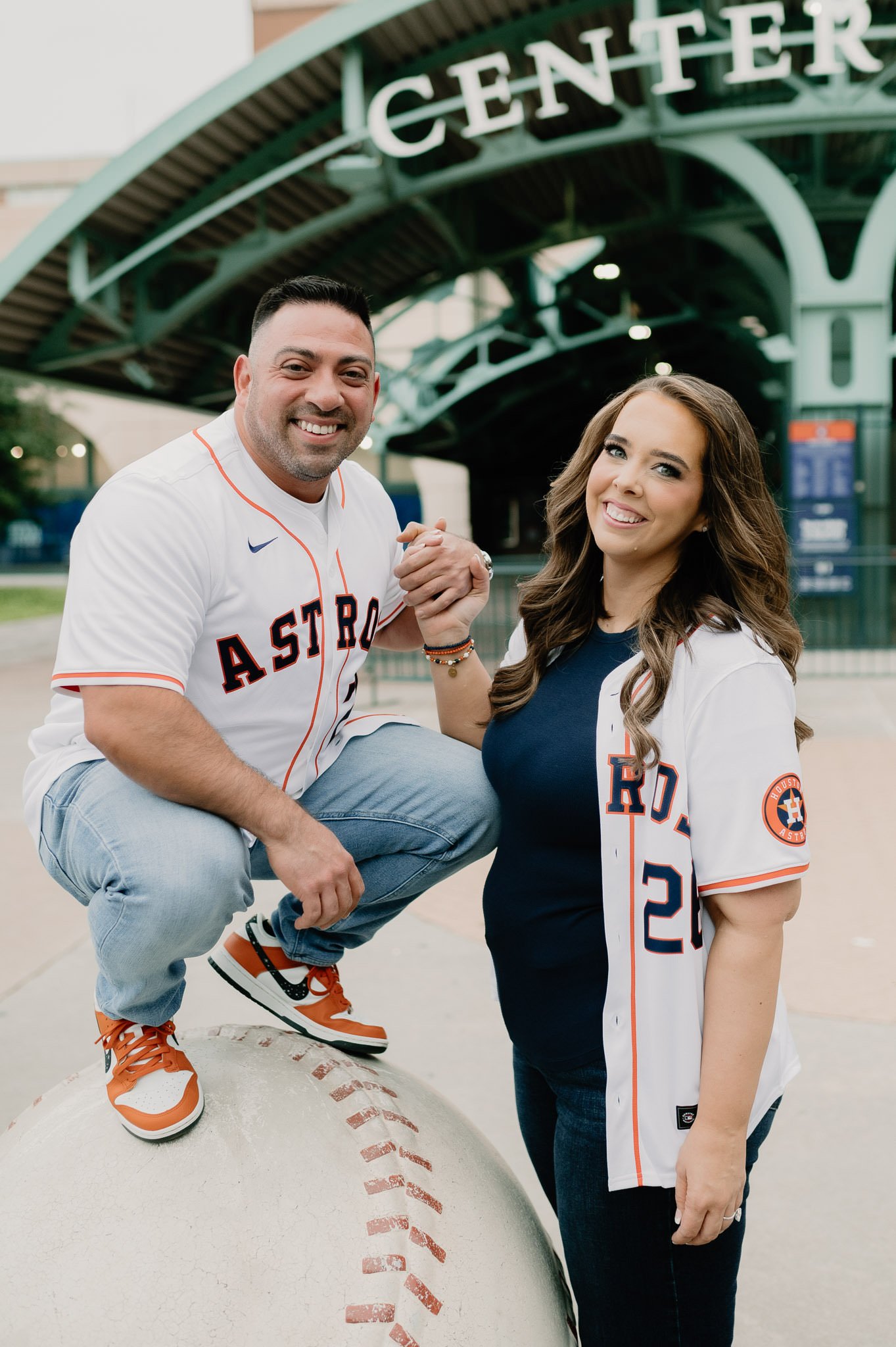 aubrey-angel-downtown-houston-engagement-sm-17.jpg