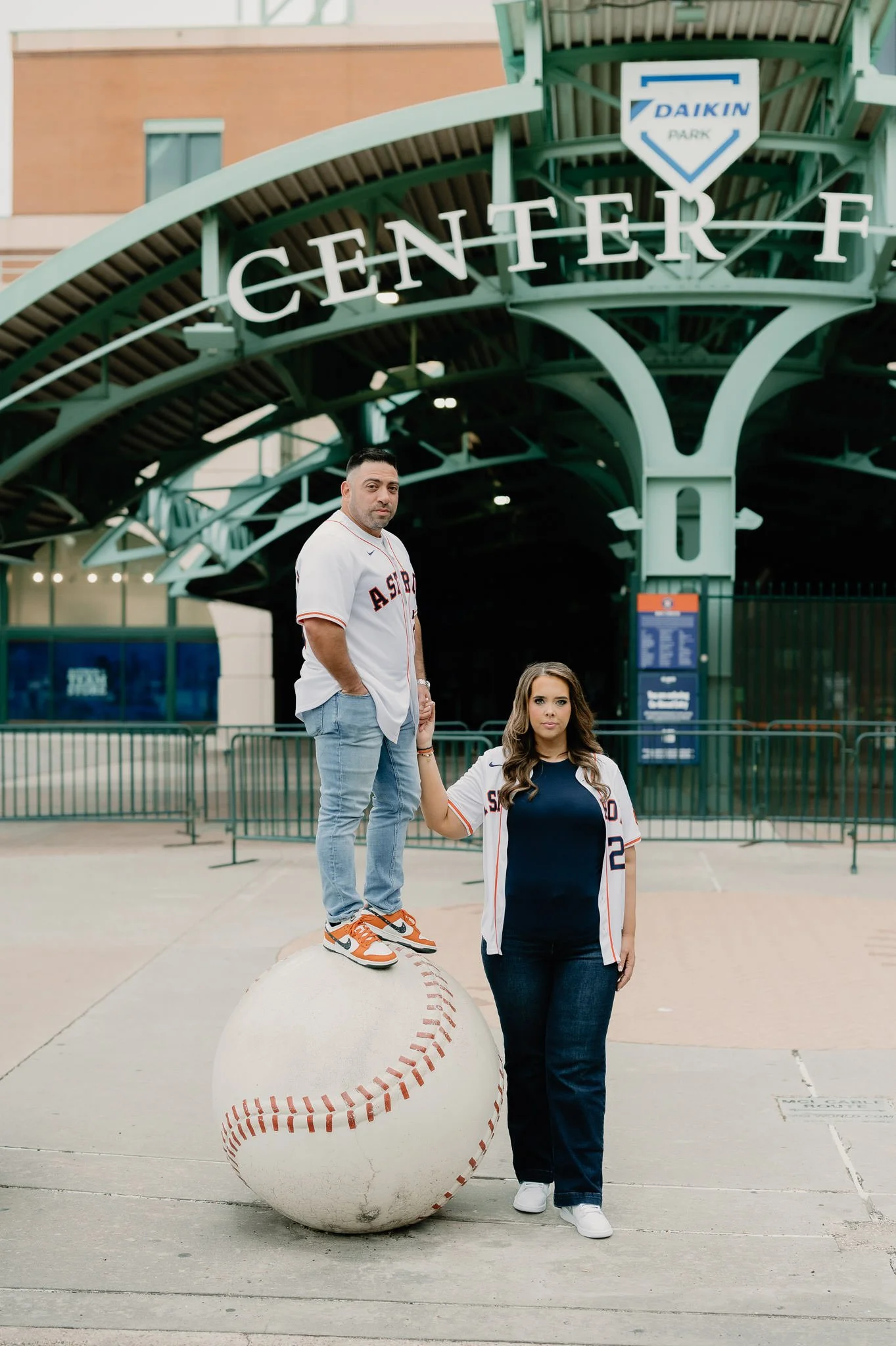 aubrey-angel-downtown-houston-engagement-sm-22.jpg