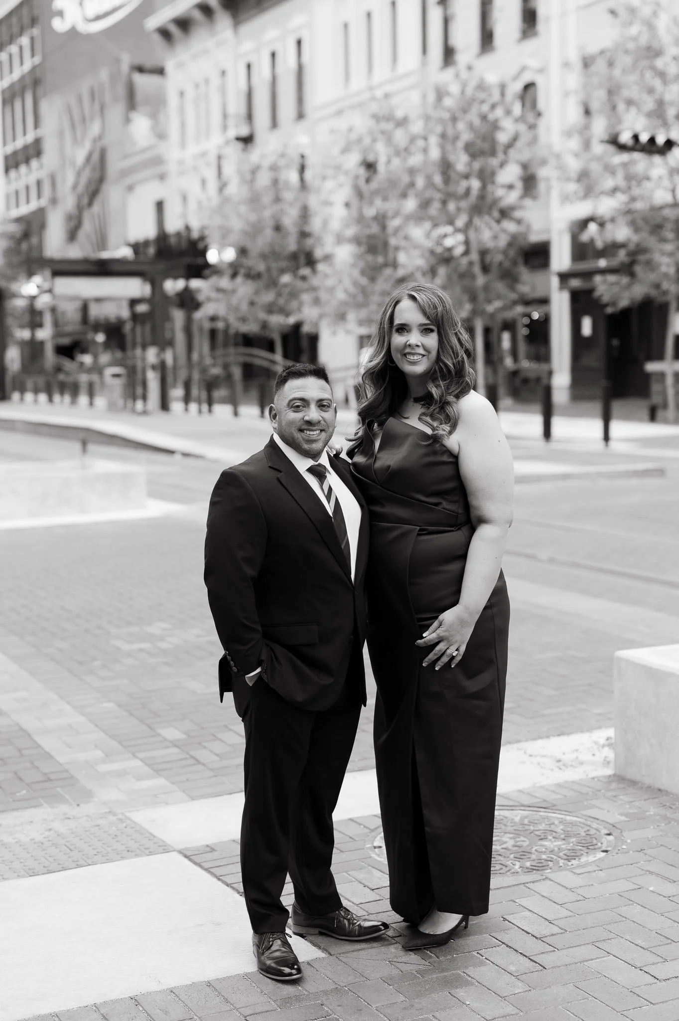 aubrey-angel-downtown-houston-engagement-sm-27.jpg