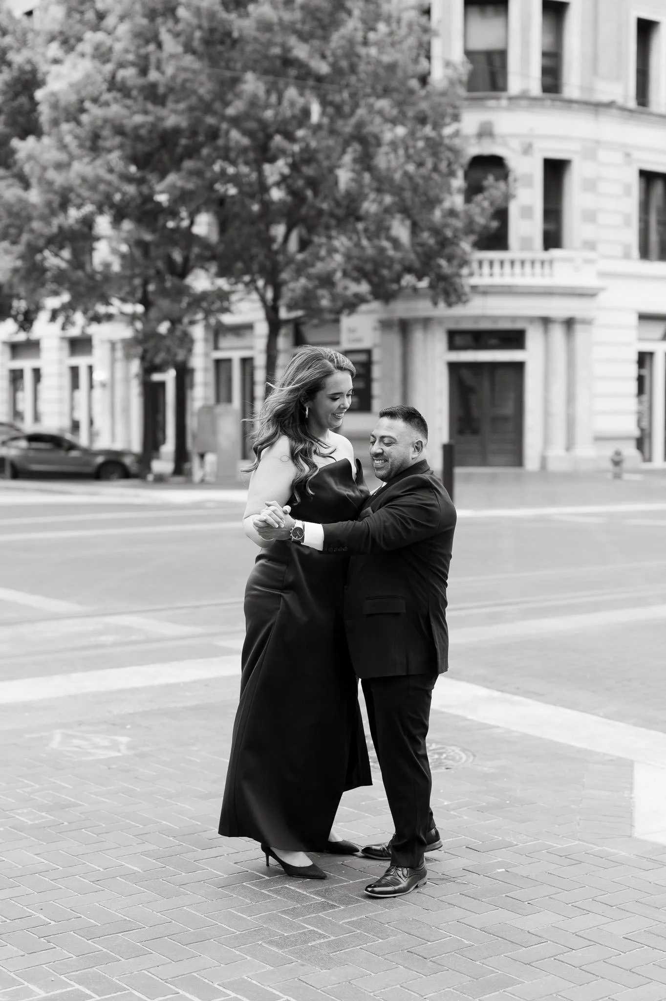 aubrey-angel-downtown-houston-engagement-sm-38.jpg