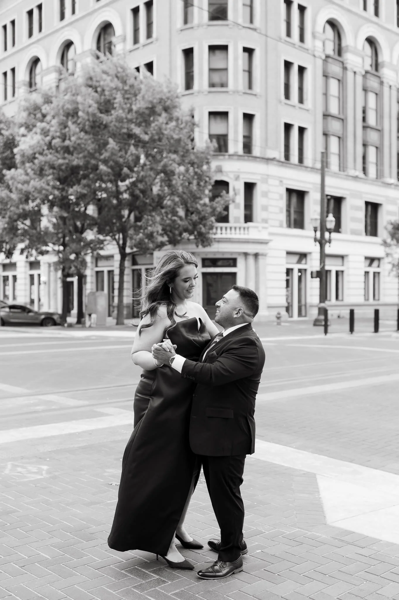 aubrey-angel-downtown-houston-engagement-sm-44.jpg