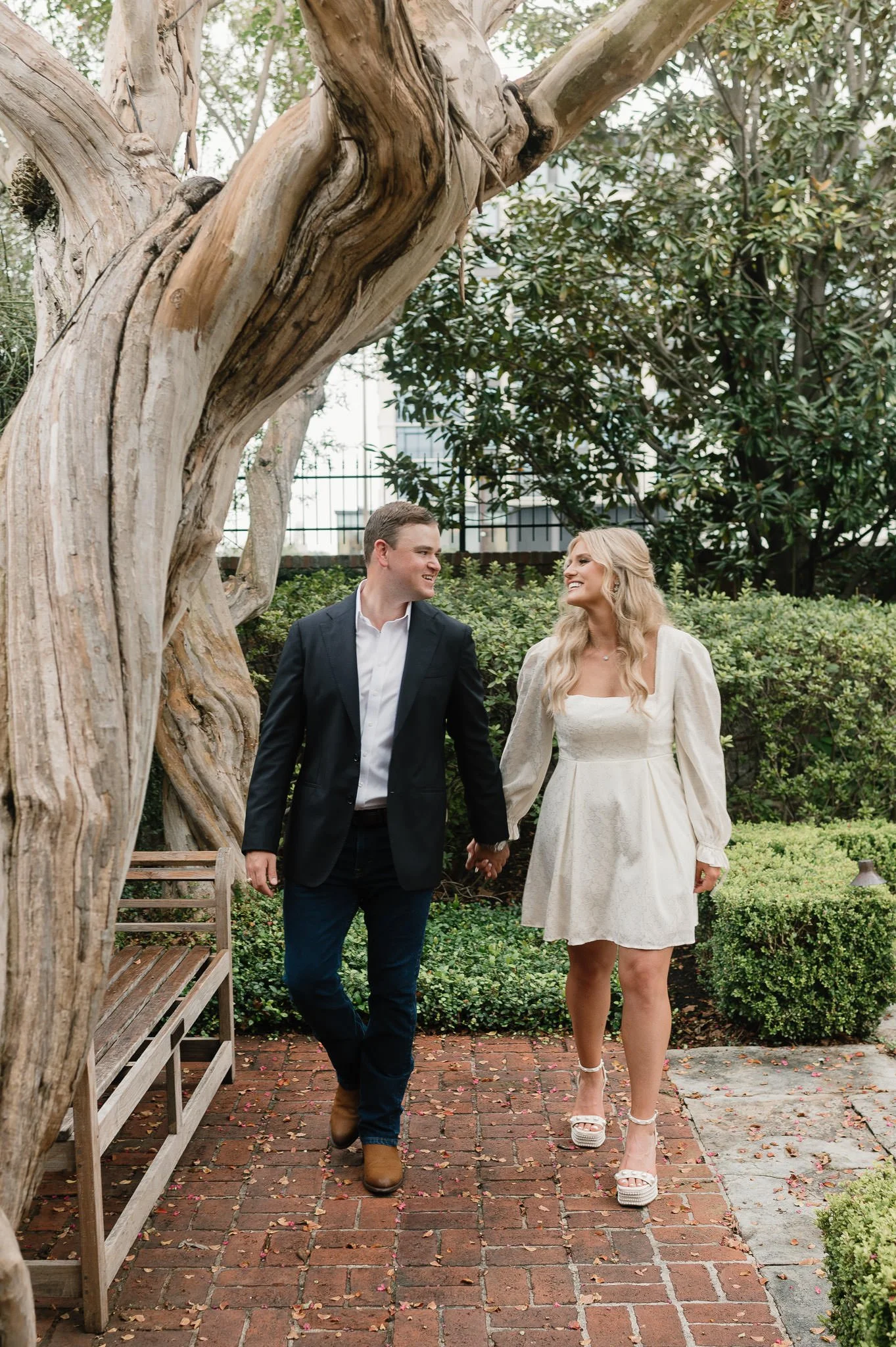 kendall-kyle-houston-riveroaks-garden-club-forum-engagement-session-sm-41.jpg