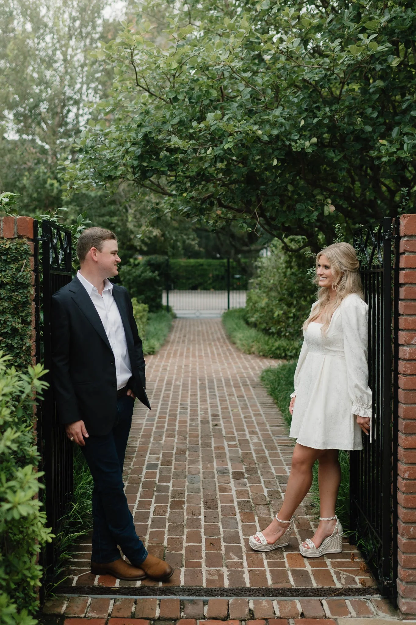 kendall-kyle-houston-riveroaks-garden-club-forum-engagement-session-sm-60.jpg