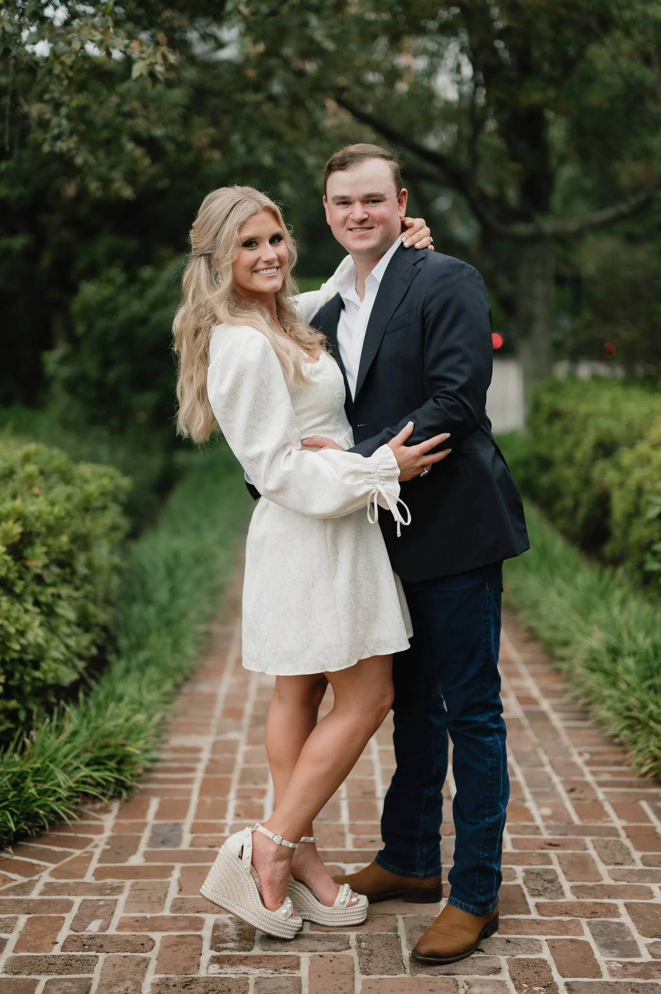 kendall-kyle-houston-riveroaks-garden-club-forum-engagement-session-sm-66.jpg