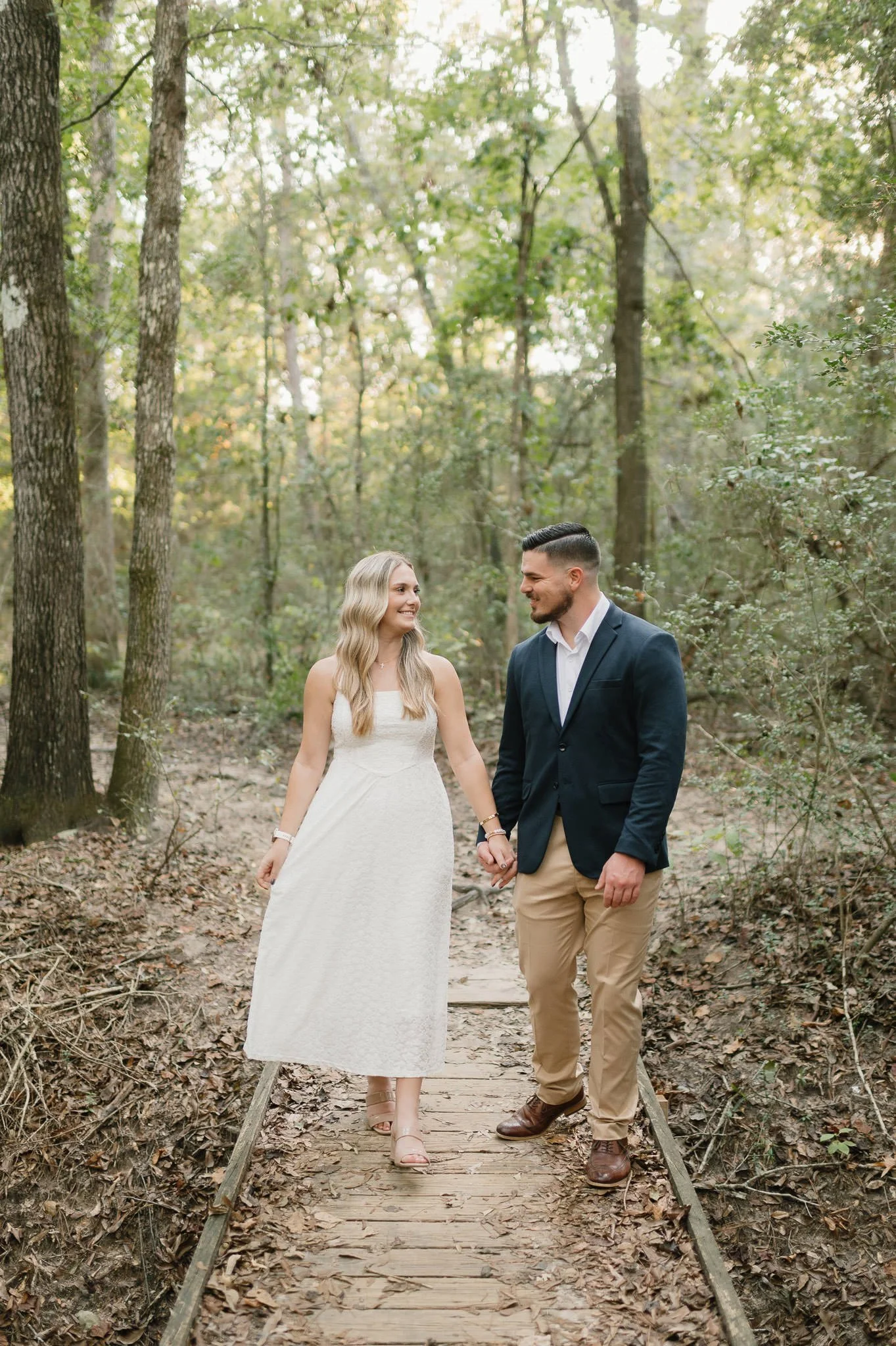 cameron-luther-conroe -woodsy-engageent-photography-sm-13.jpg