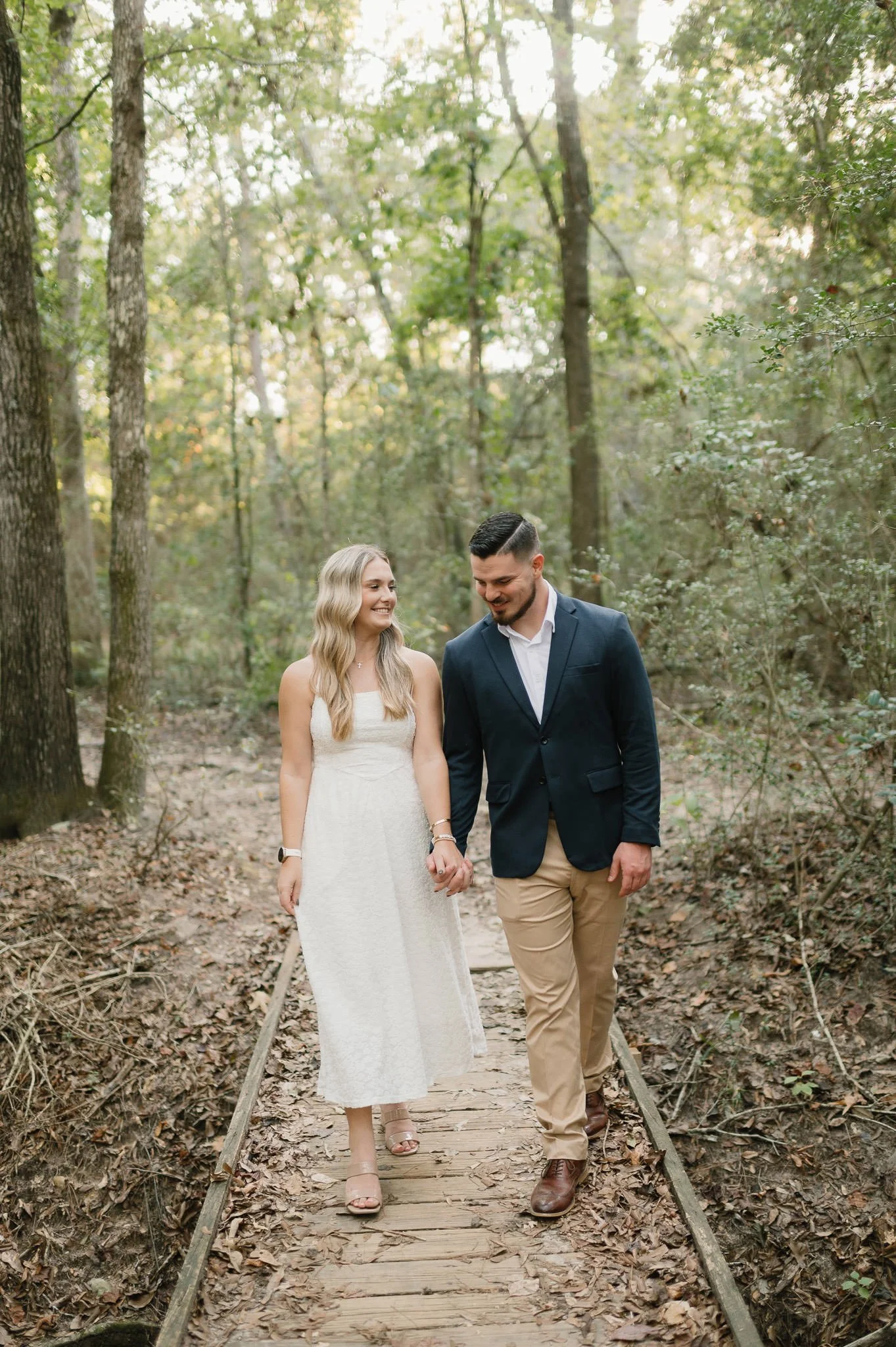 cameron-luther-conroe -woodsy-engageent-photography-sm-14.jpg