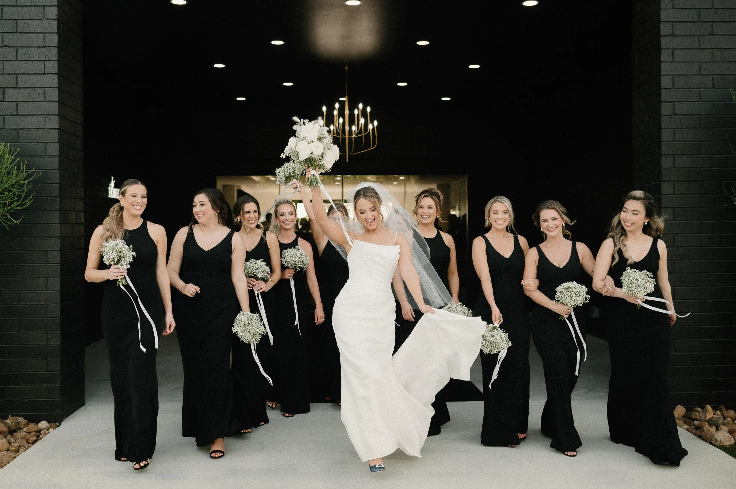 houston-modern-classy-romantic-elegant-timeless-luxury-moody-wedding-photograhy-54.jpg