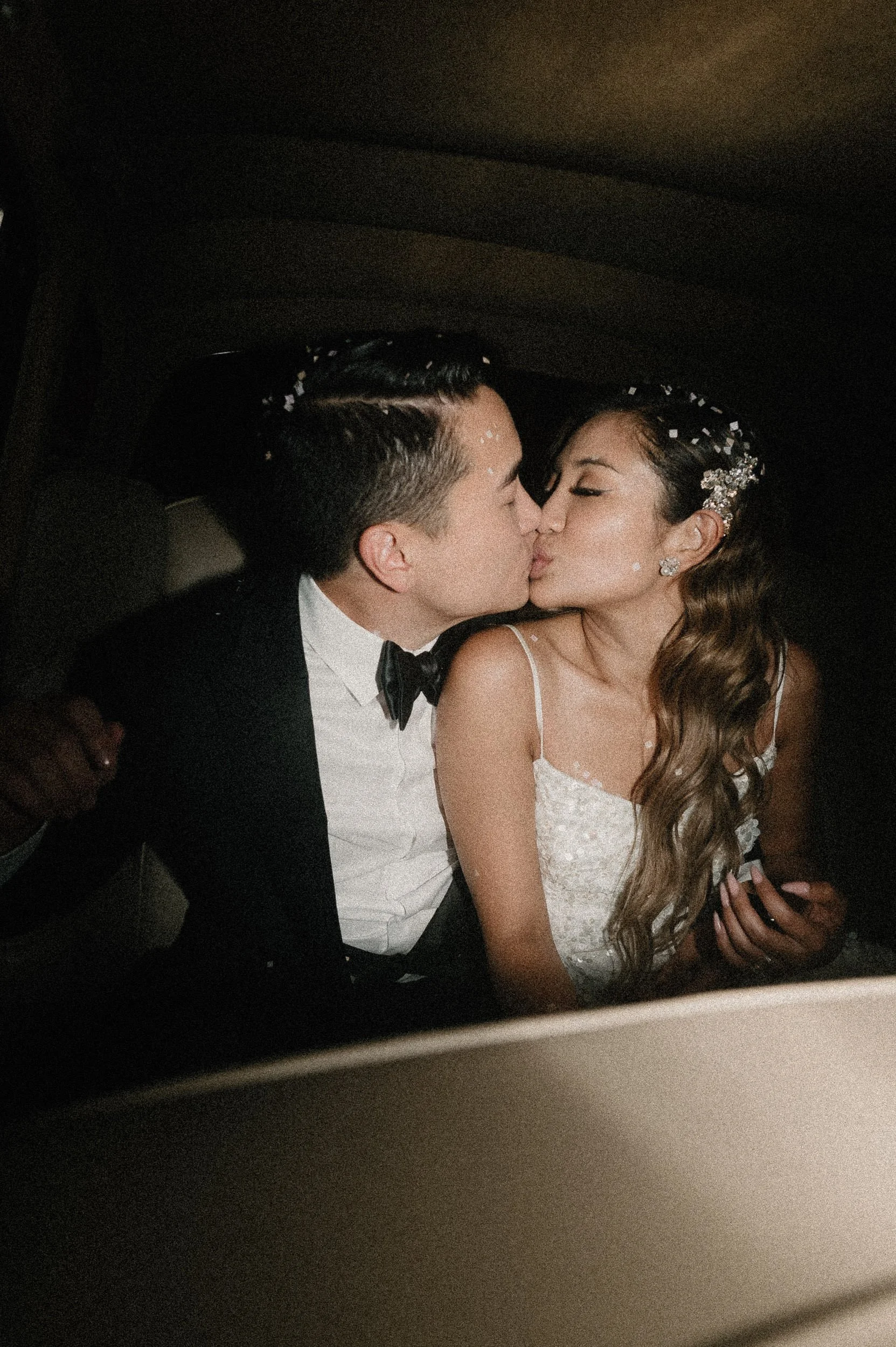 houston-modern-classy-romantic-elegant-timeless-luxury-moody-wedding-photograhy-163.jpg