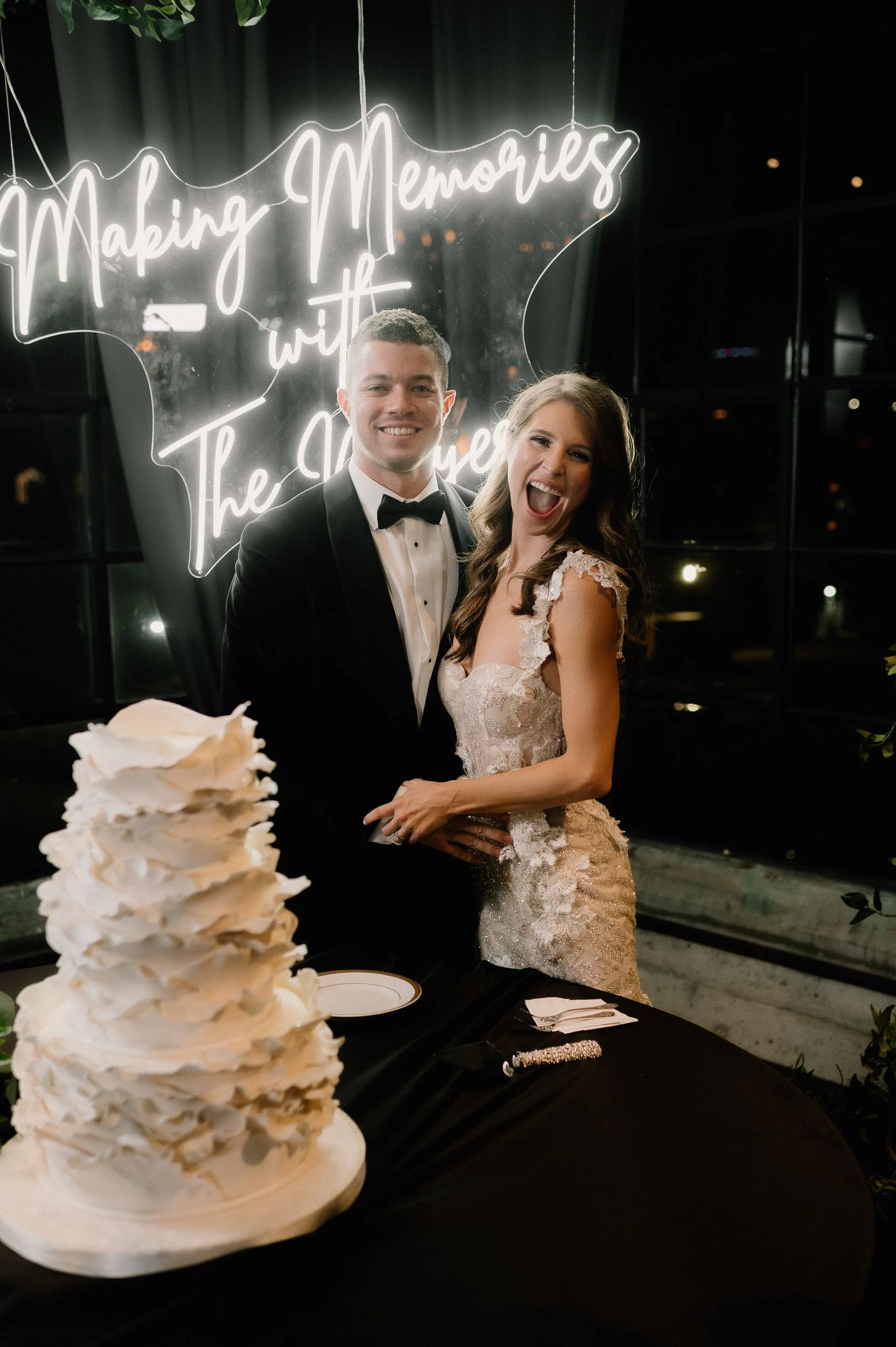 hayley-mike-classy-modern-luxury-houston-wedding-astorian-sm-104.jpg