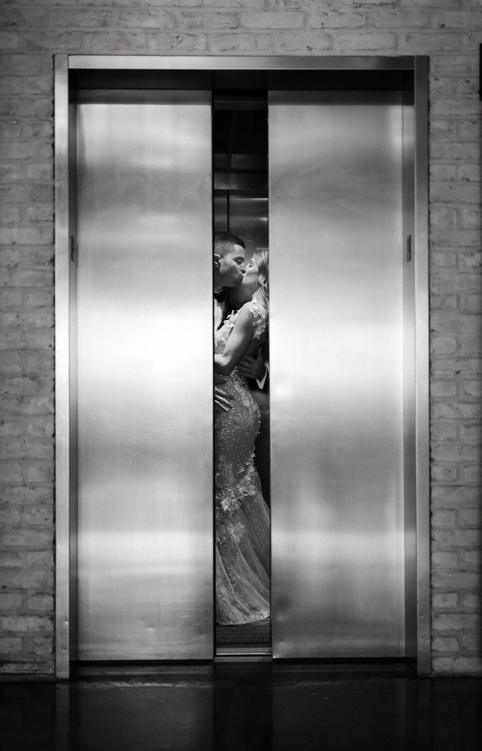 hayley-mike-classy-modern-luxury-houston-wedding-astorian-sm-80.jpg