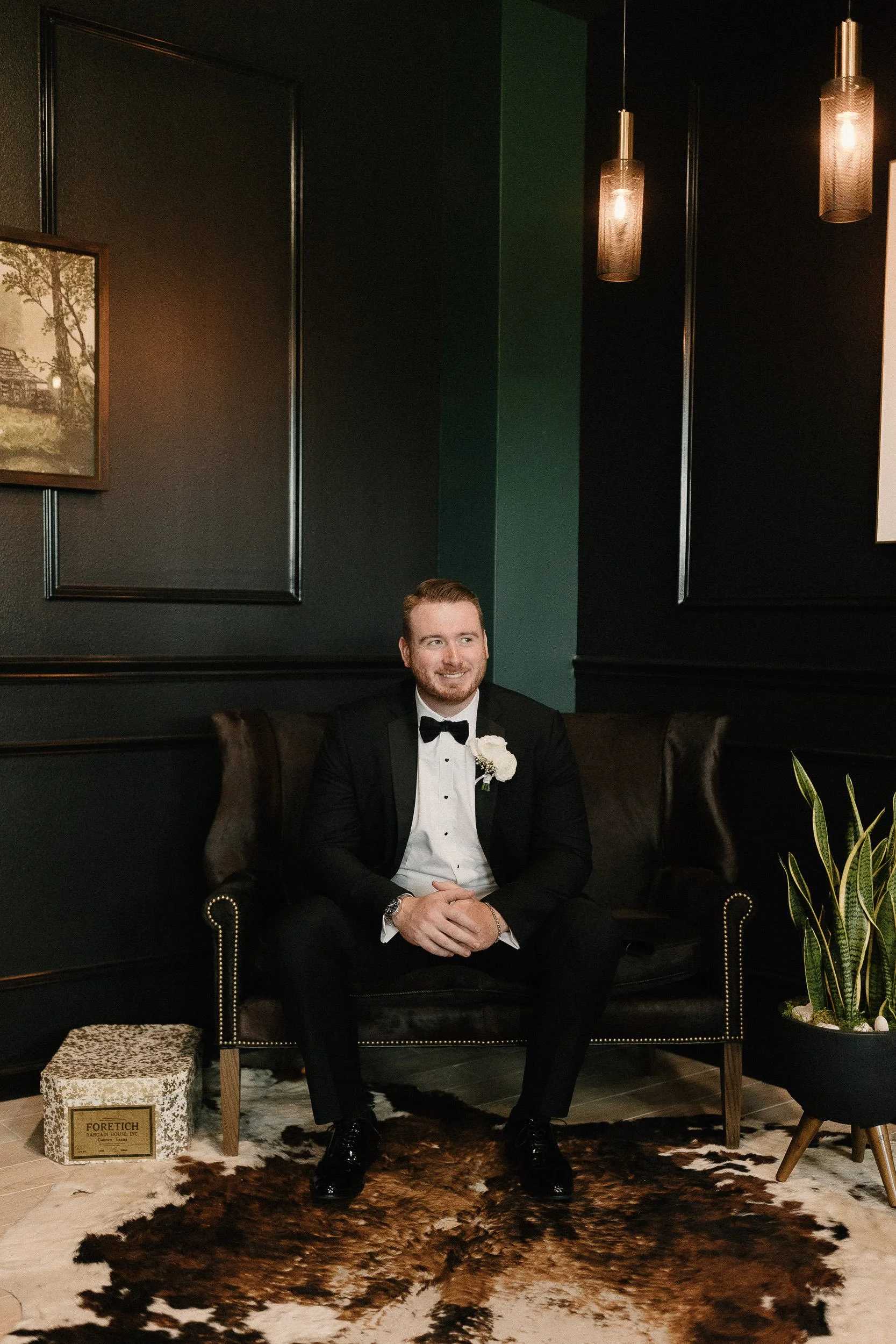 houston-modern-classy-romantic-elegant-timeless-luxury-moody-wedding-photograhy-177.jpg