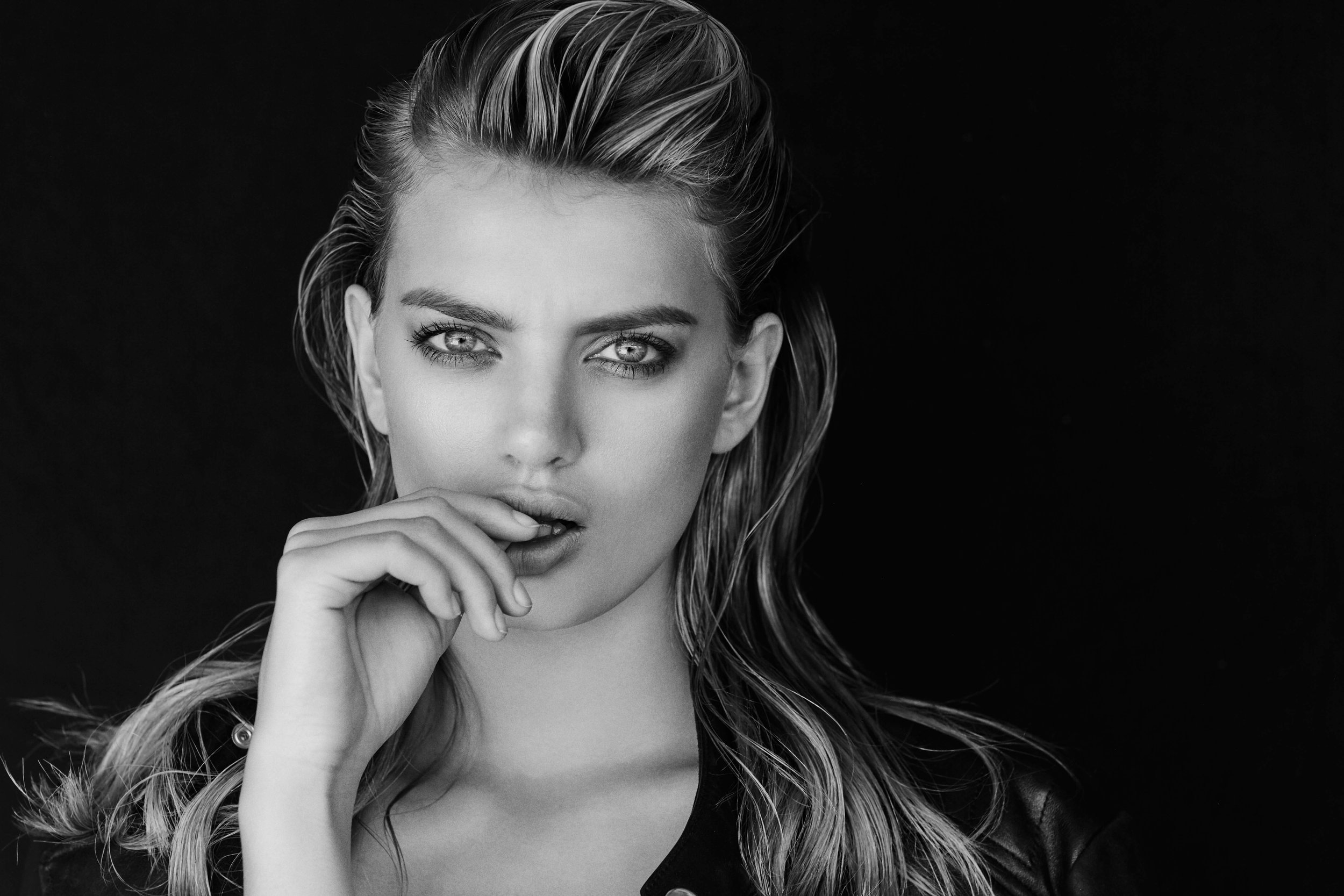 ES_Bregje_H _CR_4_148_V1.jpg