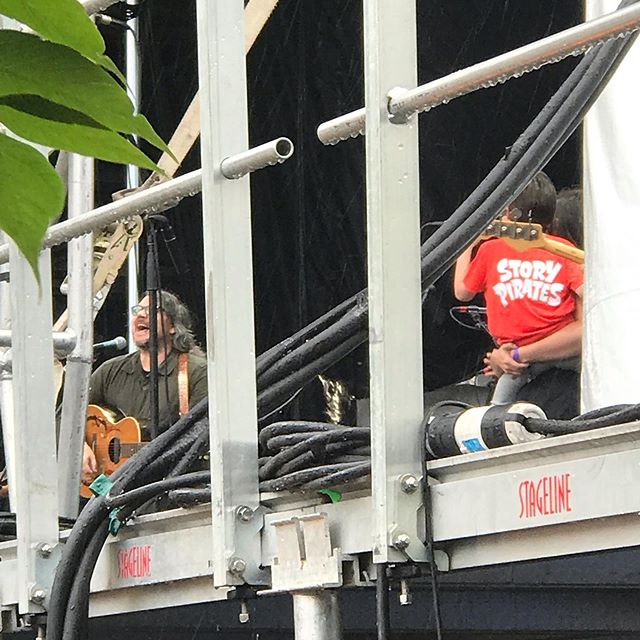 In the closing moments of @solidsoundfest, this kid in a @storypirates shirt sang onstage with Jeff Tweedy and I managed to get a pic from the side of the stage. Love this festival. Thanks for having us back @wilco! #wilco #solidsound #solidsound2019 #massmoca #storypirates