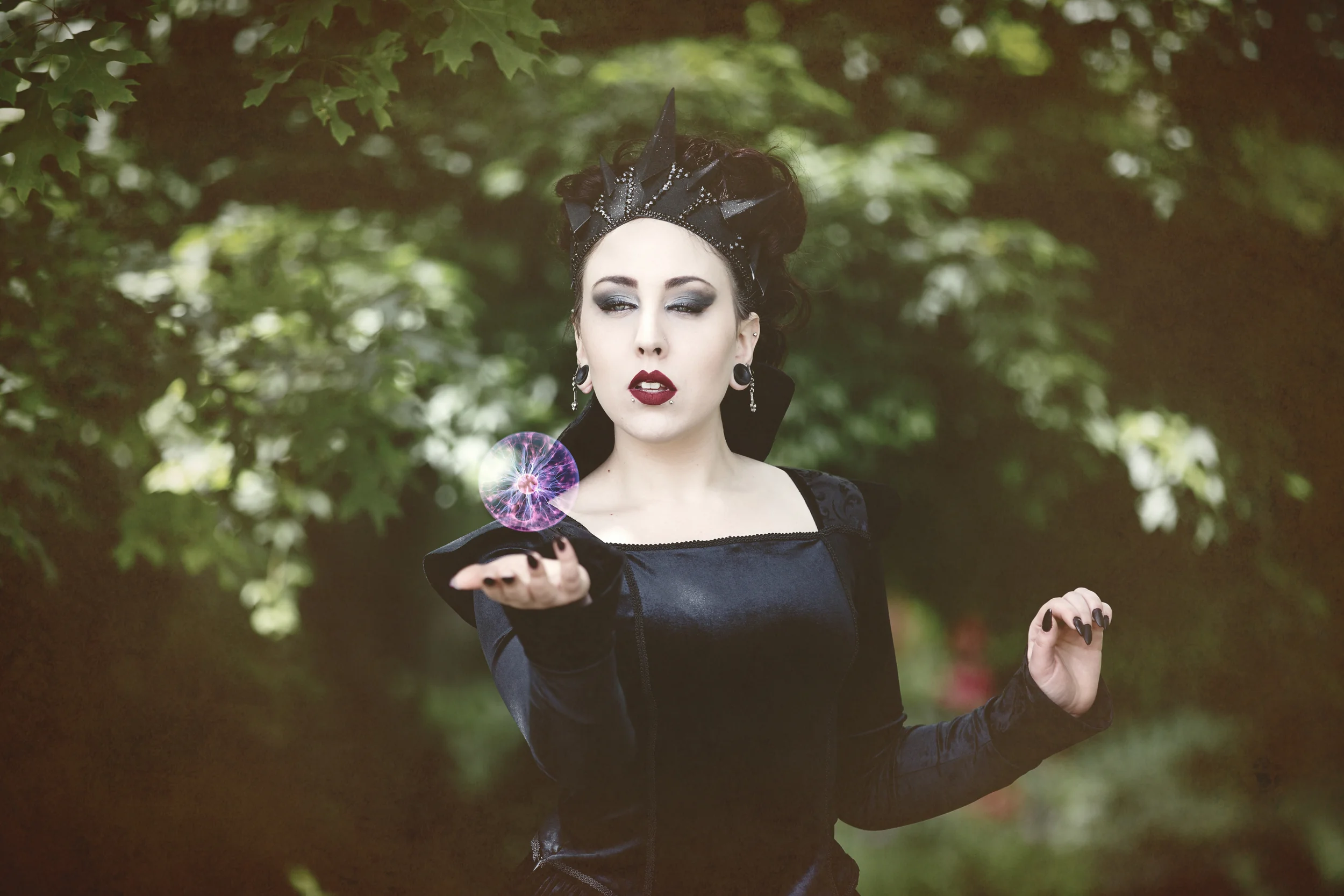 Model: Sethra Welton , MUA: Sethra Welton , Stlist & Designer: Mia VonKountzavich