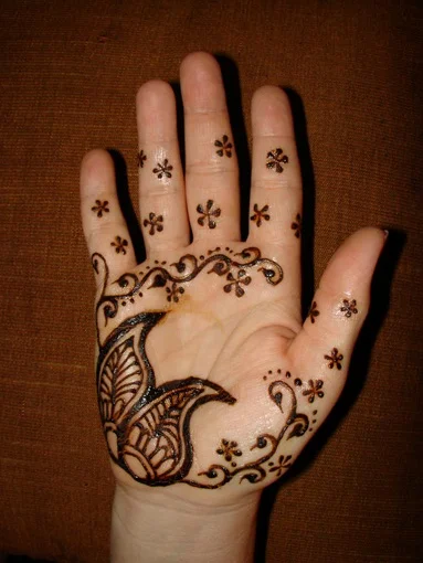 small_henna10.jpg
