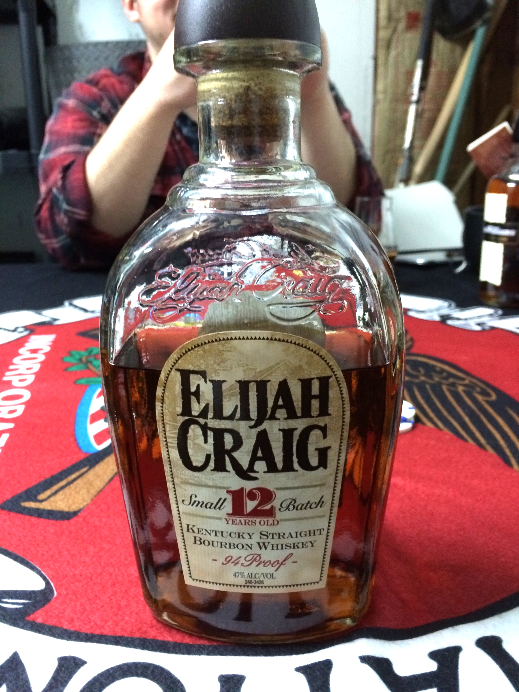 Review - Elijah Craig Small Batch 12 Years Old Kentucky Straight Bourbon Whiskey