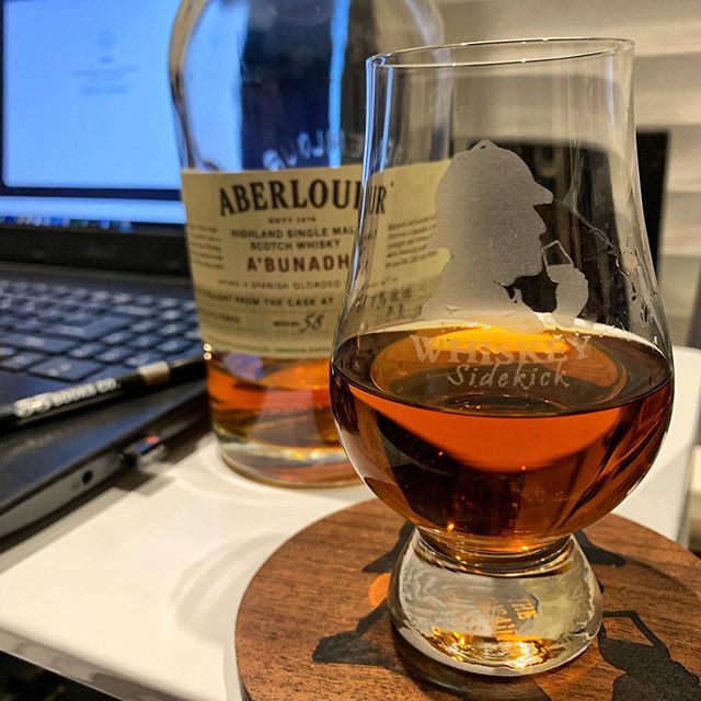 Getting back in the saddle is alway hard...
.
But I’ll tell ya @aberlour A’bunadh sure gives me the boost to keep grinding after a hard days work.
.
What bottle do you grab when you just need that extra 🥊?
.
.
.
#boosted #highproof #mynightlife #whisky #abunadh #scotchneat #glencairnglass #laptopwork #admintuesday #batch58 #backinthesaddle #whiskeysidekick #sherrybomb #slainte #cheers #whiskey #almostempty #instawhisky #🥃 #drink #nightcap