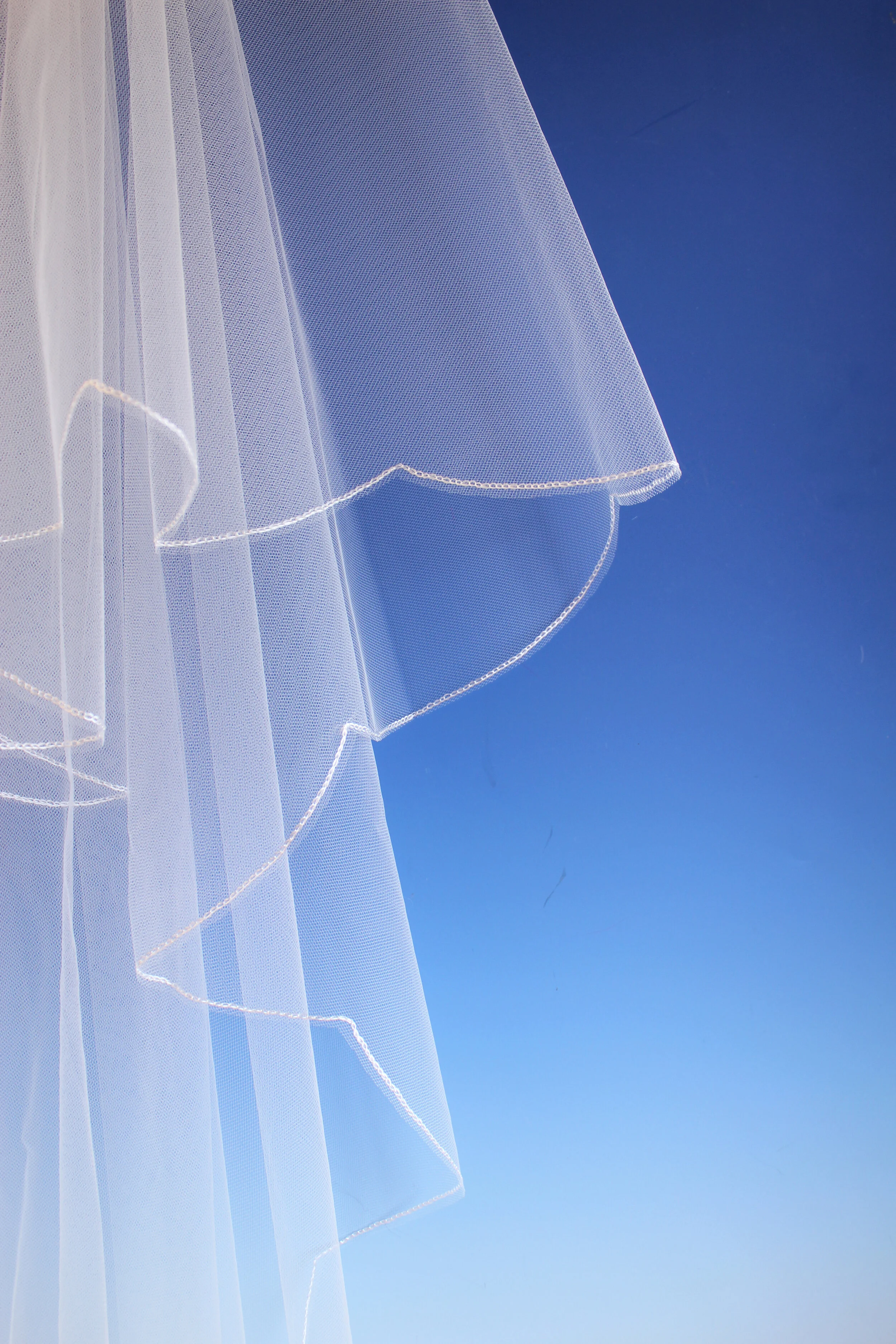 Richard Designs 2T veil AE010