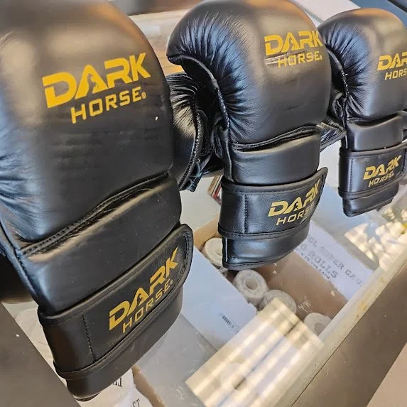 DARK HORSE MMA PUFFY/HYBRID TRAINING/SPARRING GLOVES