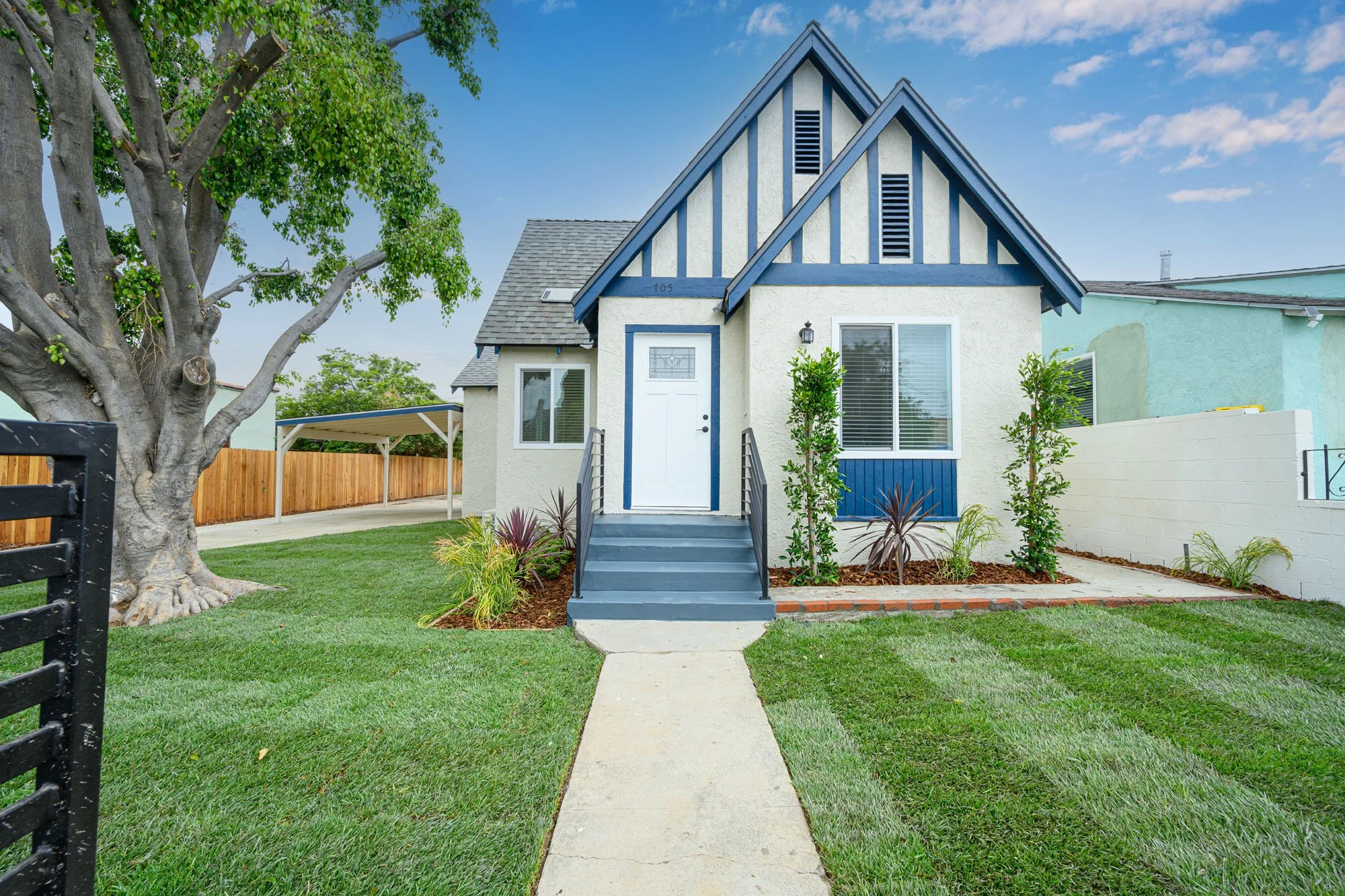705 BRADSHAWE AVE LOS ANGELES-4.jpg