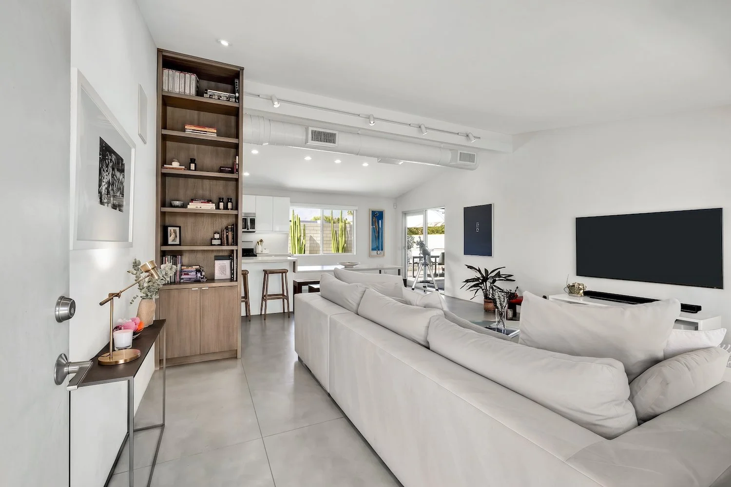 home_reno_2.jpg