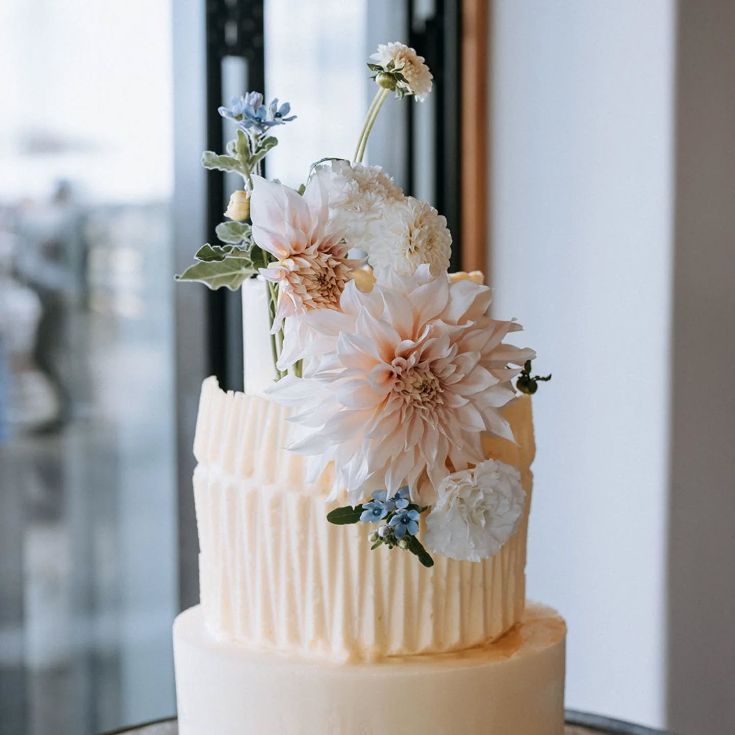 @_finchbakery_ 

Beautiful.

P: @meredithlord
#weddinginsponz #nzweddingvenue
#weddingshawkesbay#hawkesbaywedding