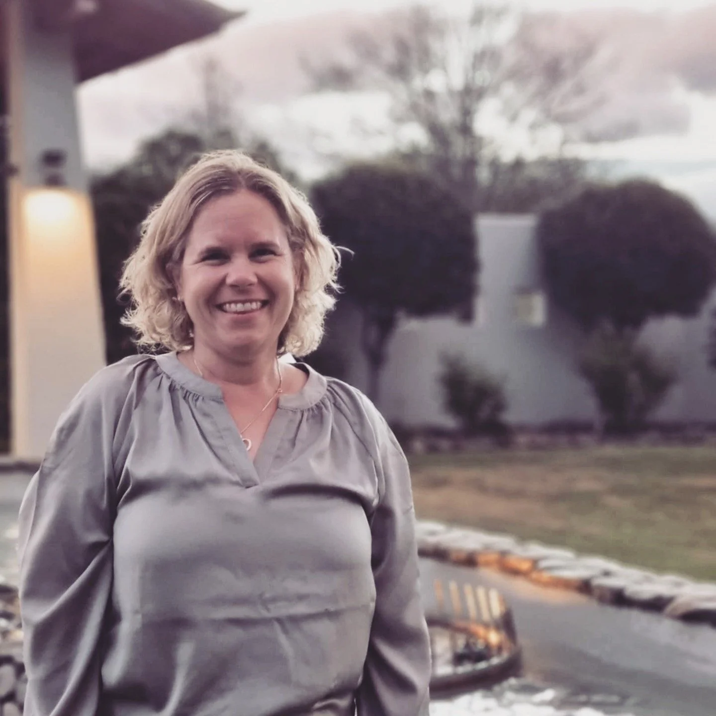 EMMA ⭐
Meet Em! For those of you this season who have already had the pleasure of meeting Emma, you will know she's an absolute star. She has been with us since mid-year and has been instrumental in taking bookings for our 2026-2027 season, meeting w