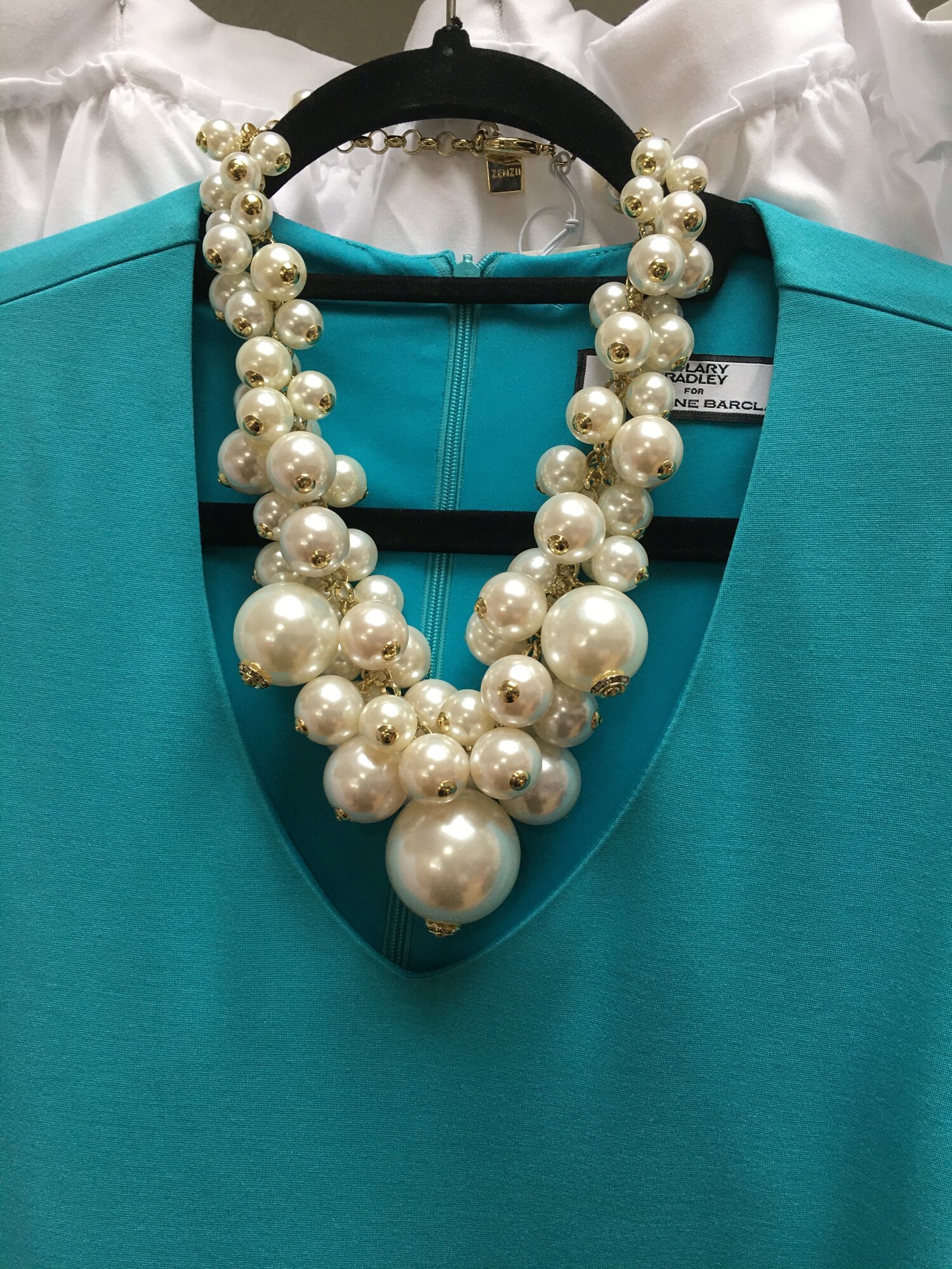 Now that’s a bauble! Chunky pearl necklace — Zia Clothing Outlet