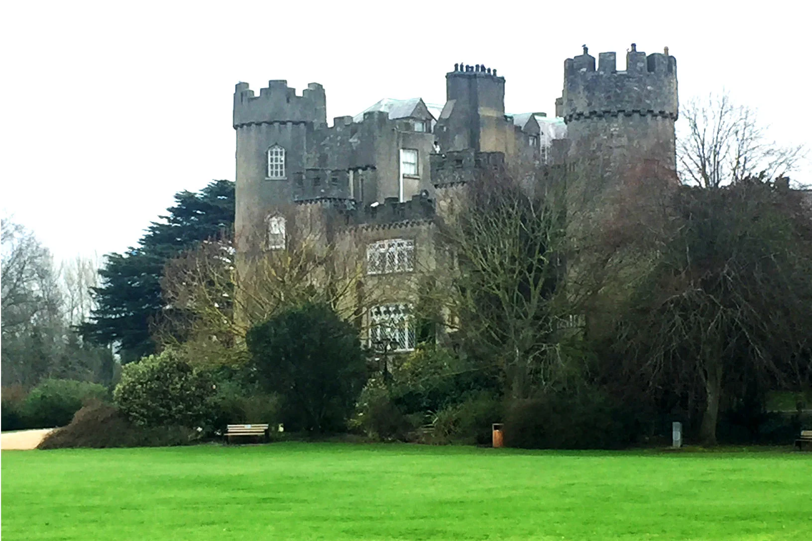 CastleMalahide_edited-1.jpg