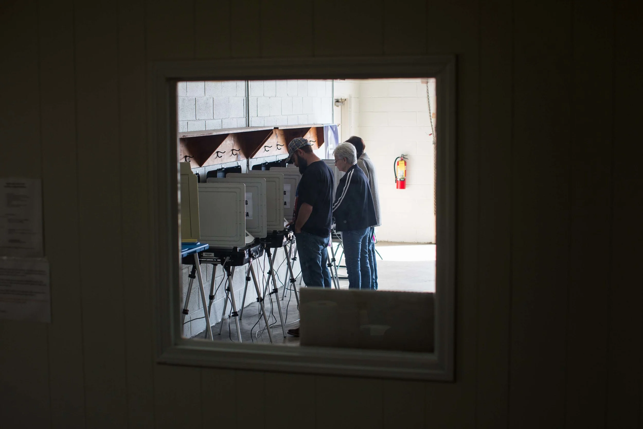 TAYLORSVILLE, GA - MARCH 1, 2016: Georgia voters cast their ballots at Taylorsville Town Hall on Super Tuesday March 1, 2016, in Taylorsville, Georgia. Voters head to the polls to cast their votes on Georgia's presidential primary. (Photo by Branden Camp/Getty Images)