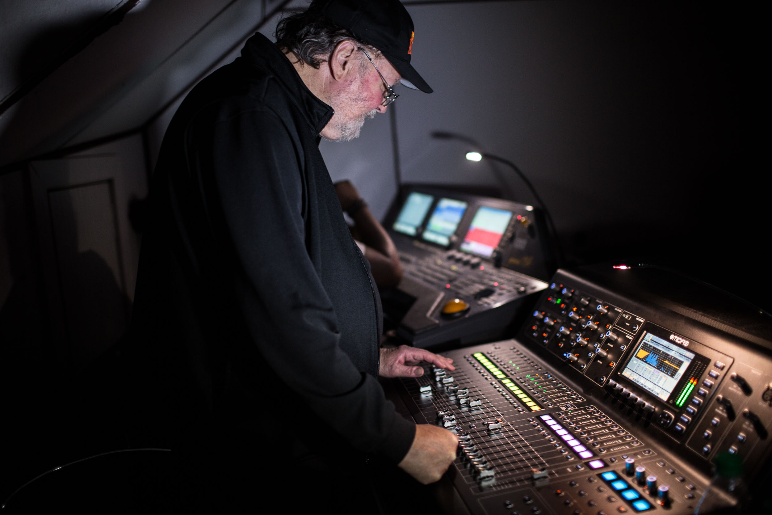 Producer and Engineer Rodney Mills mixes for country artist Winston Slade. Mills produced and engineered Lynyrd Skynyrd, 38 Special, Gregg Allman, and many more notable artist.