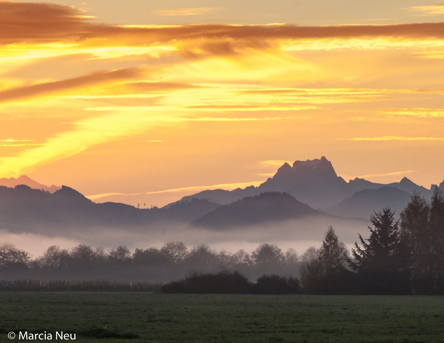 Sunrise in the Skagit Valley