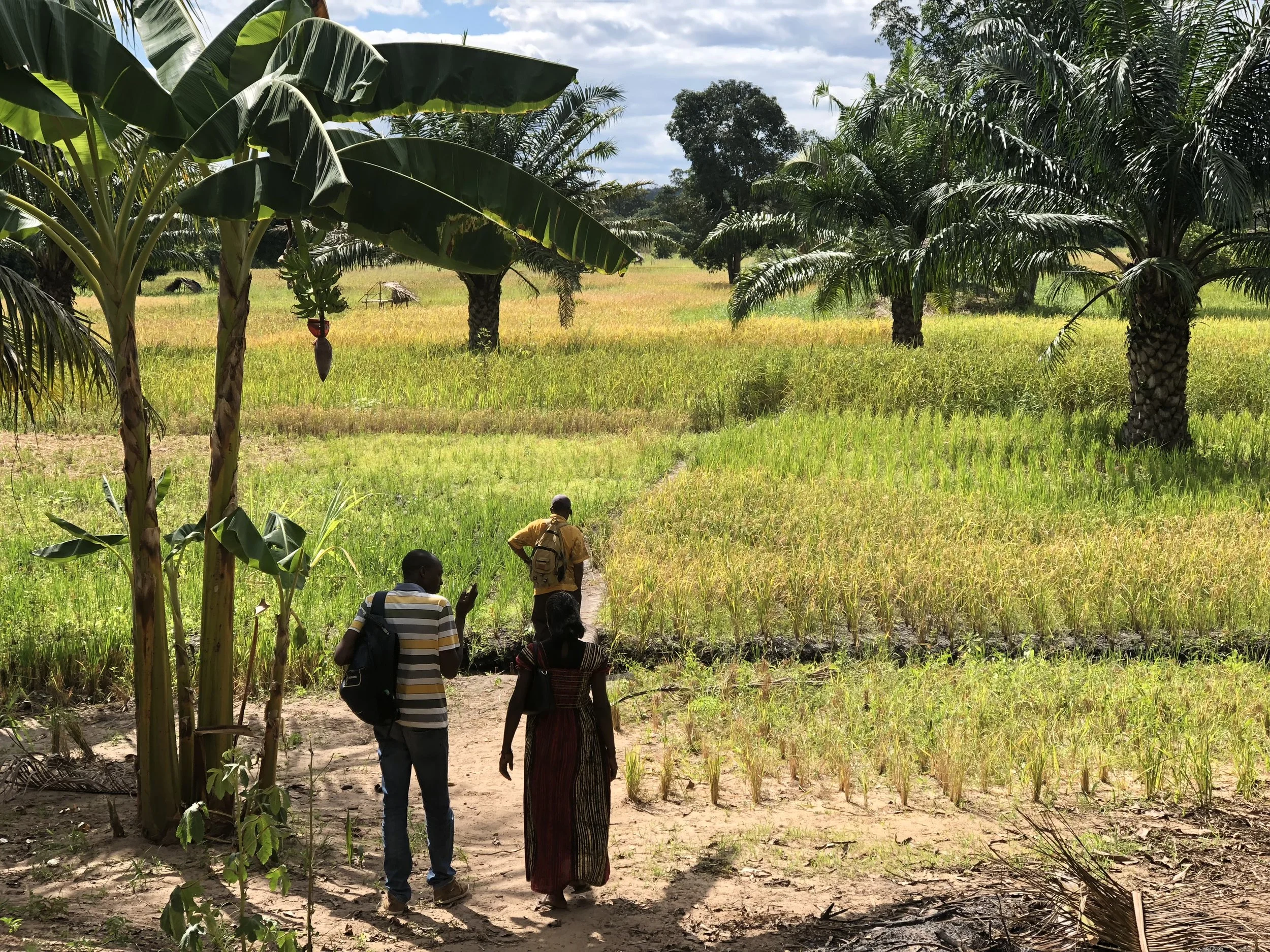 Utenfor en landsby I Rufiji, Tanzania. Foto: Mia Blakstad