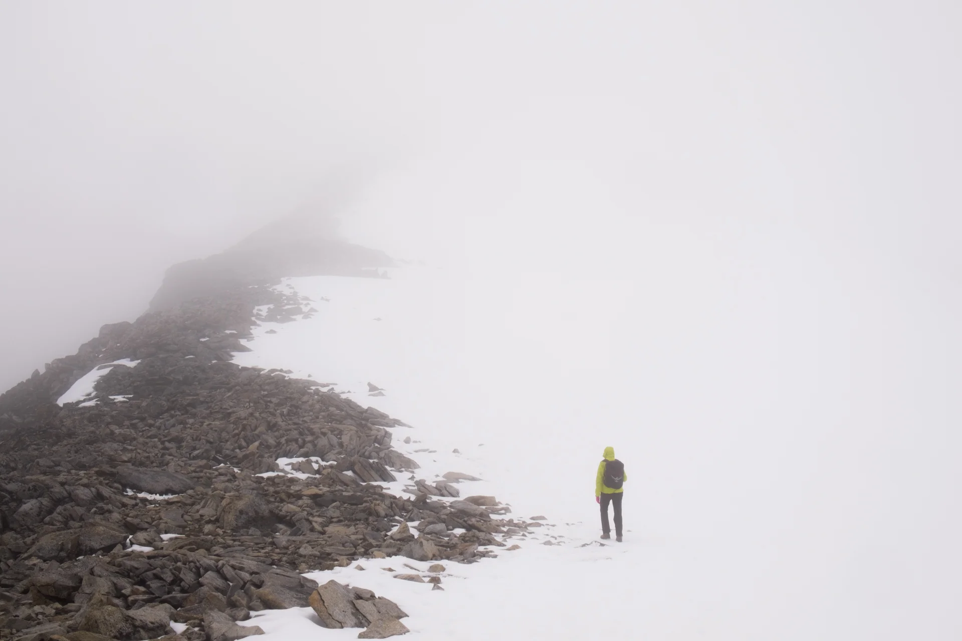 In Jotunheim the clouds can quickly roll in so be careful when walking on the ridge on the midway up.