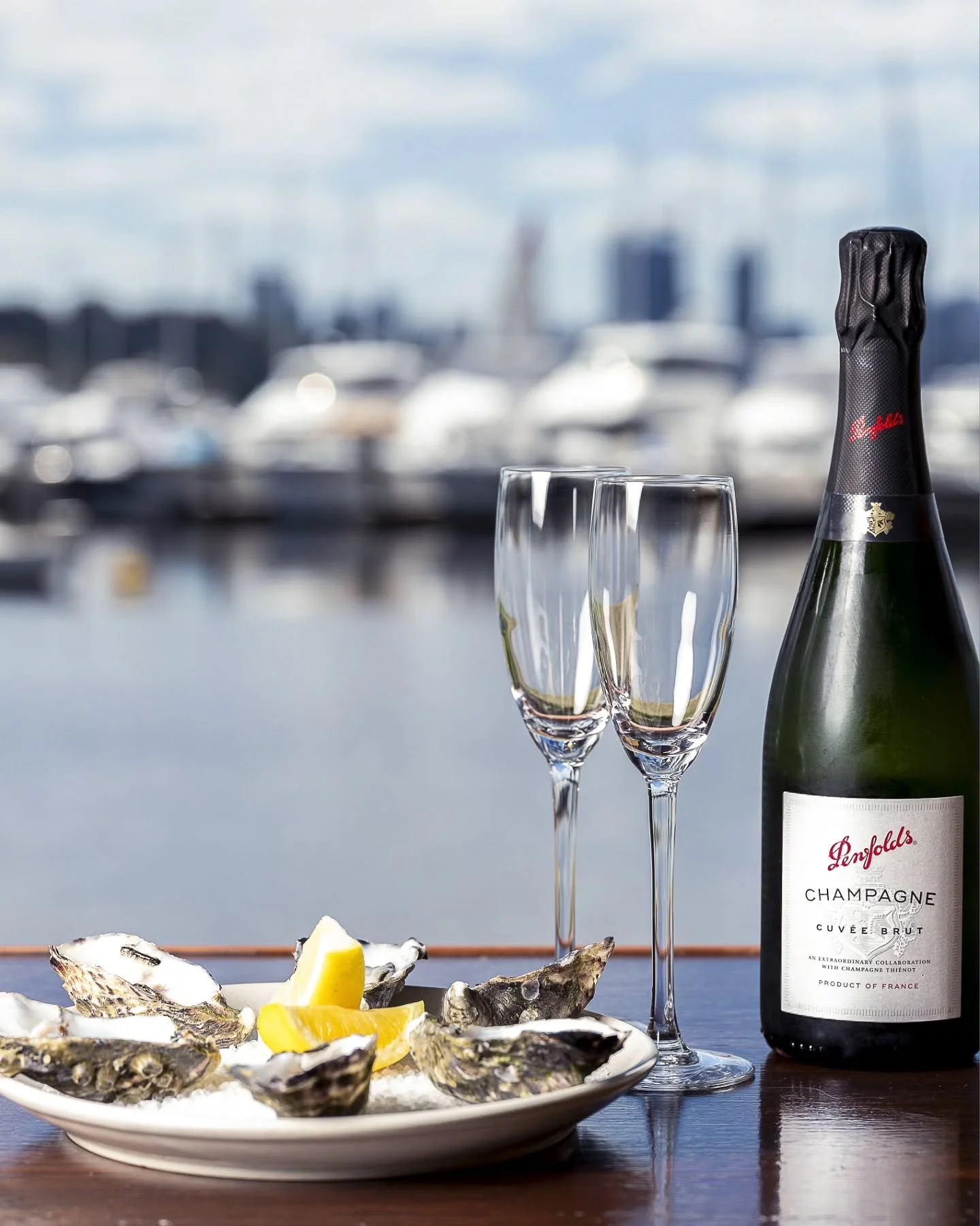 Warmer afternoons call for something a little special 🍾
Our Southern Terrace is now open and the perfect place to relax with friends, enjoy the view and start the weekend in style!
Every Friday from 4pm to 6pm, indulge in a bottle of Penfolds Cham