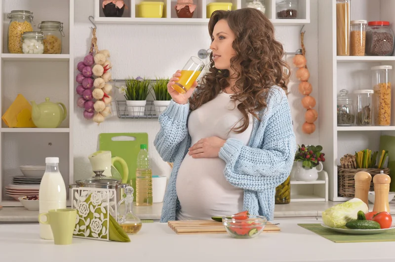 HOW and WHAT you eat (and drink!) at this time can make all the difference in how you feel