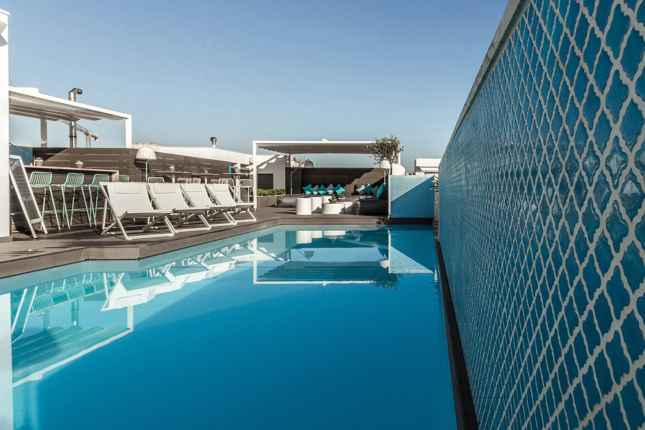 Hotel Juliani Rooftop Pool & Terrace