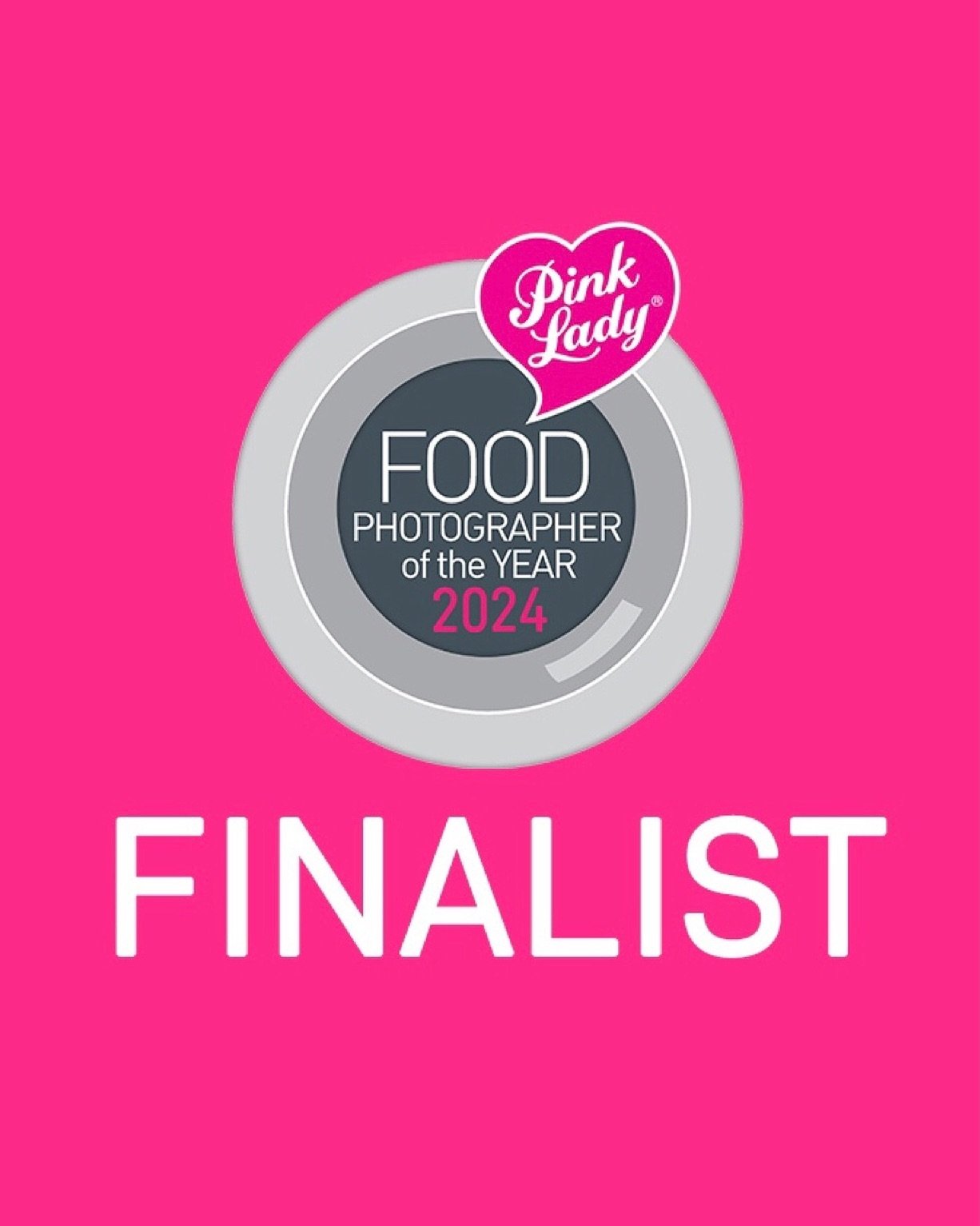 Overjoyed that I am a finalist in this years @foodphotoaward and that my work will be exhibited in the @mallgalleries 💖 I cannot wait to reveal the shortlisted shot 🤫 

@atrare.co #womeninphotography #photographyawards #pinkladyfoodphotographerofth